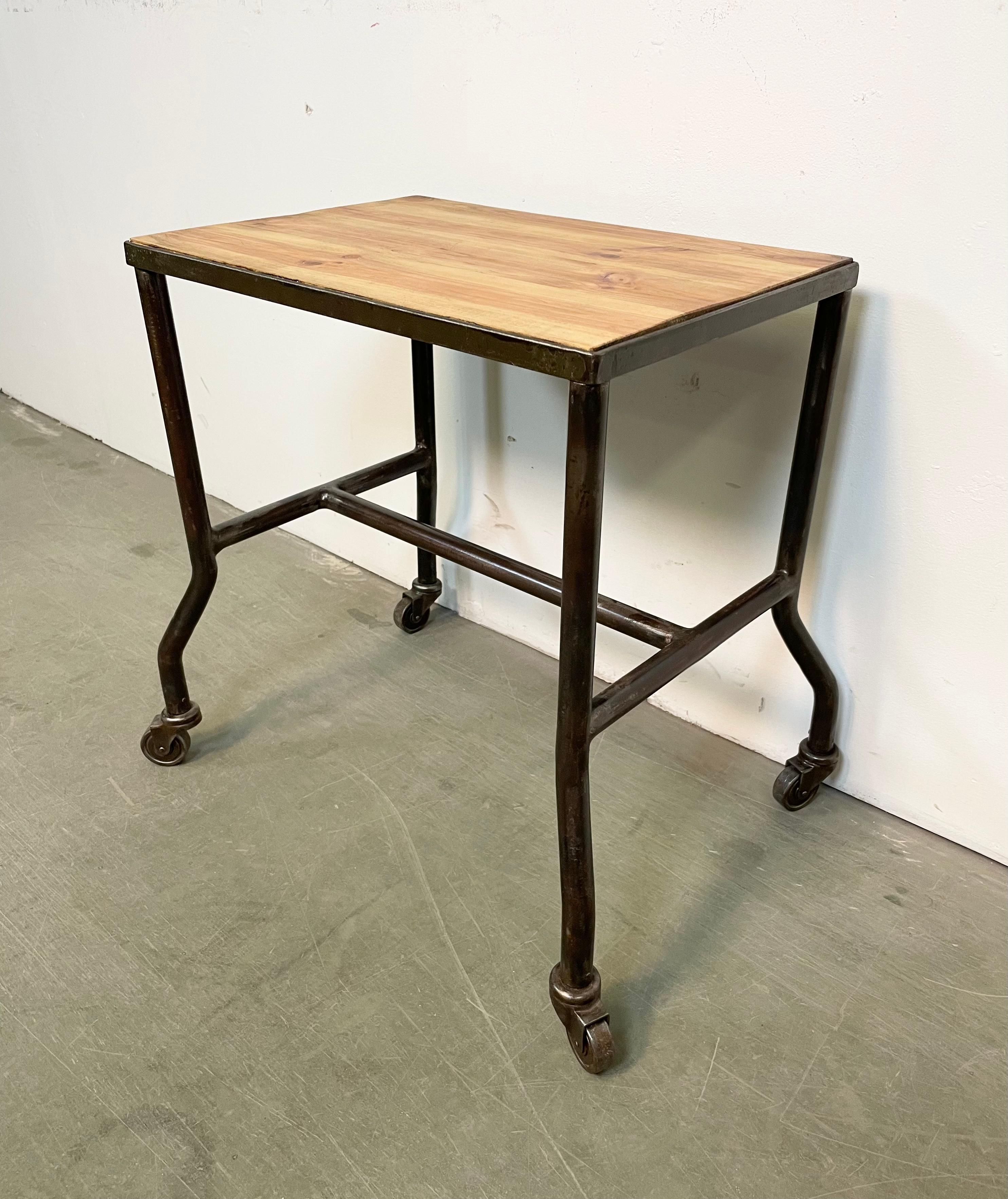 industrial table with wheels