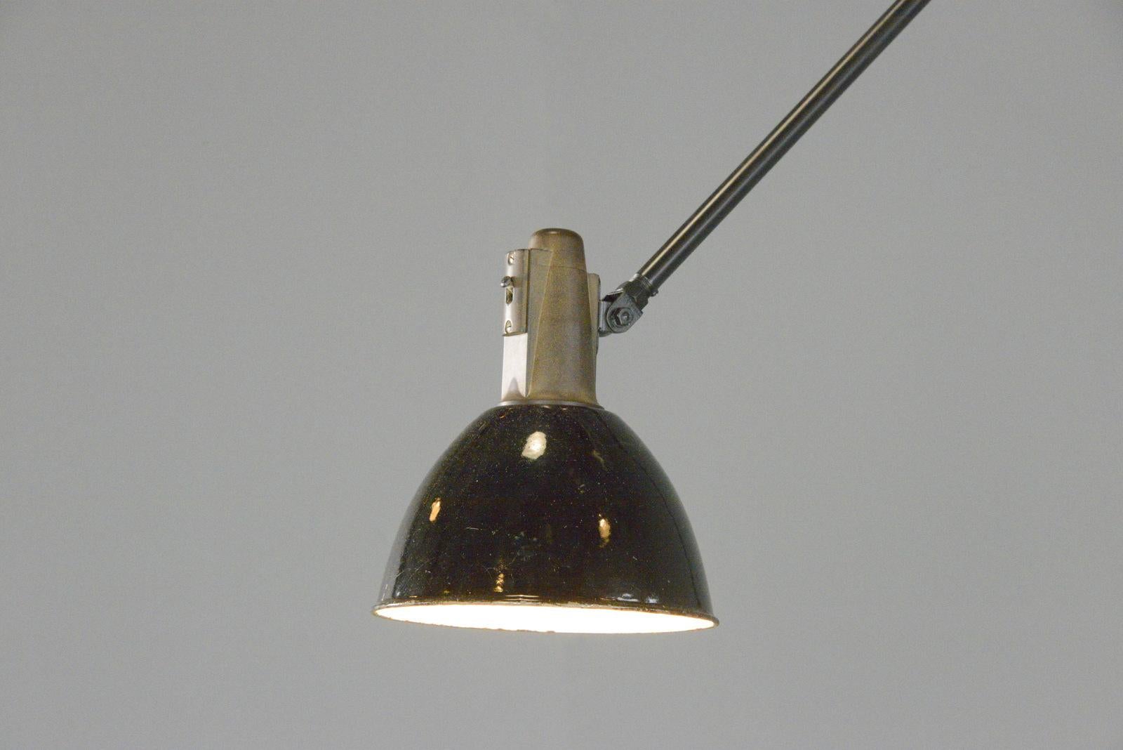 Bauhaus Lampe de travail industrielle par Willhelm Bader Circa 1930s en vente