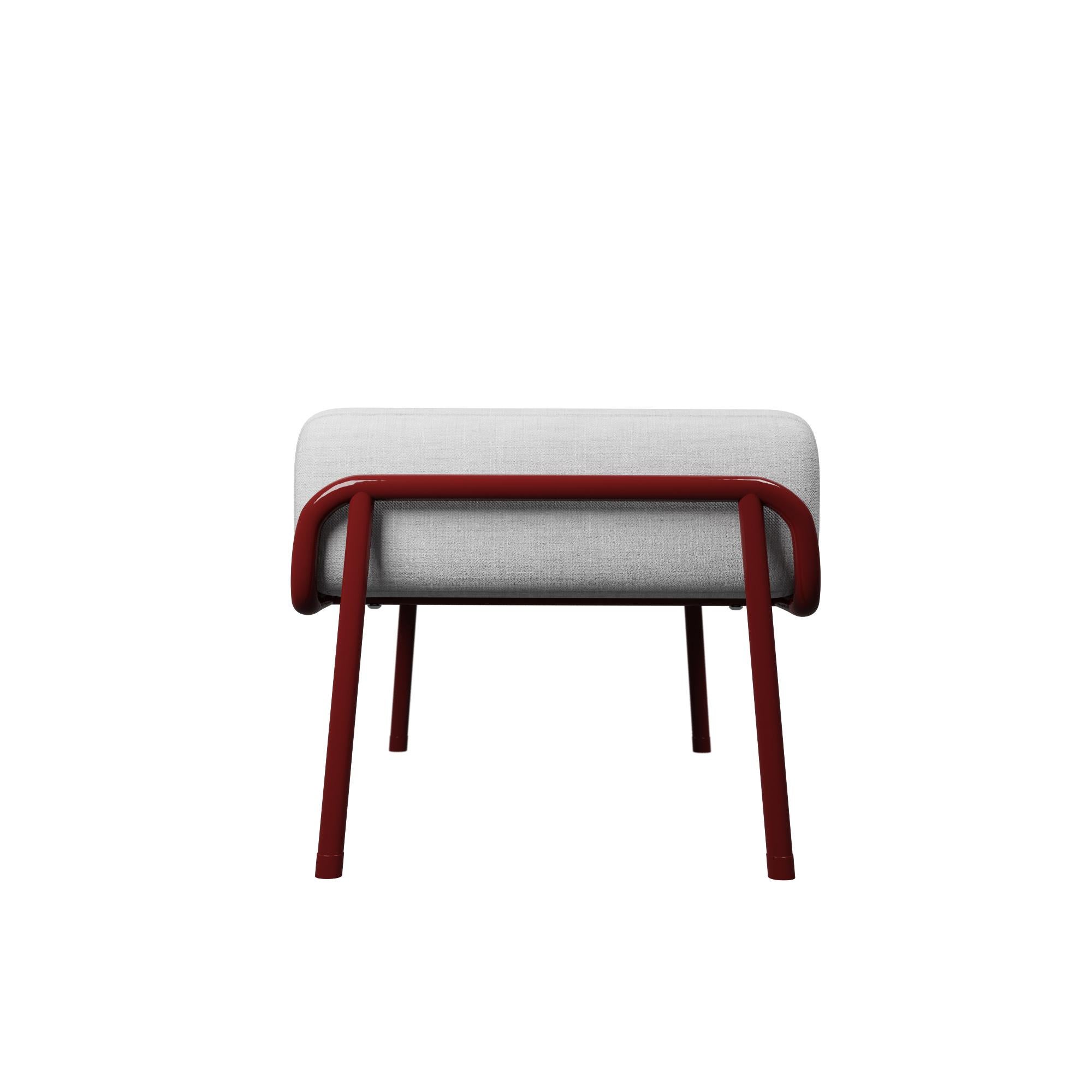 Vannerie Ottoman industriel TAWNY Finish DUV Tissu crème avec fabrication artisanale Murmurio en vente