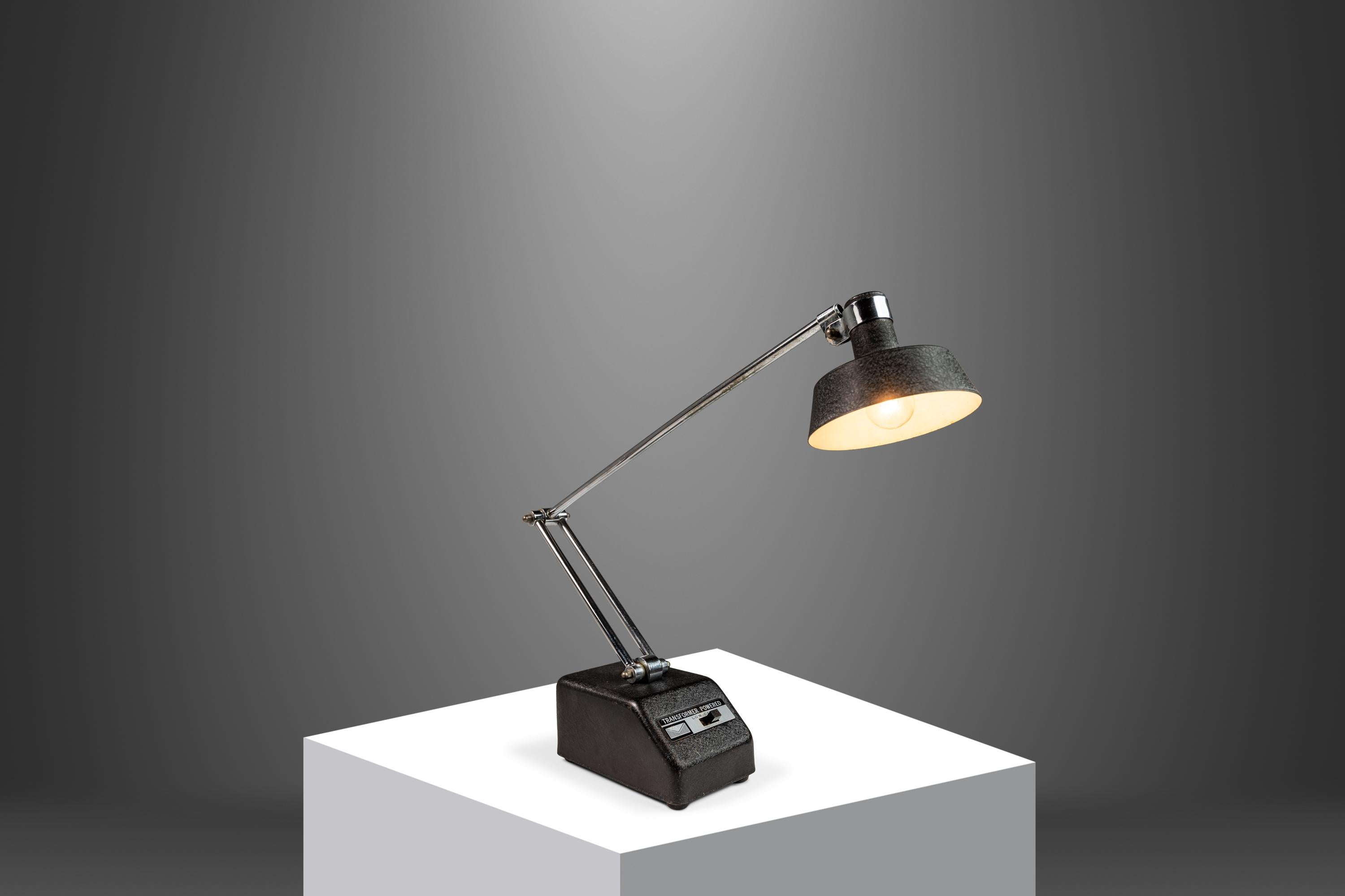 Industrial Tensor Desk Lamp by Mobilite from NASA Offices, Taiwan, c. 1970's In Good Condition In Deland, FL