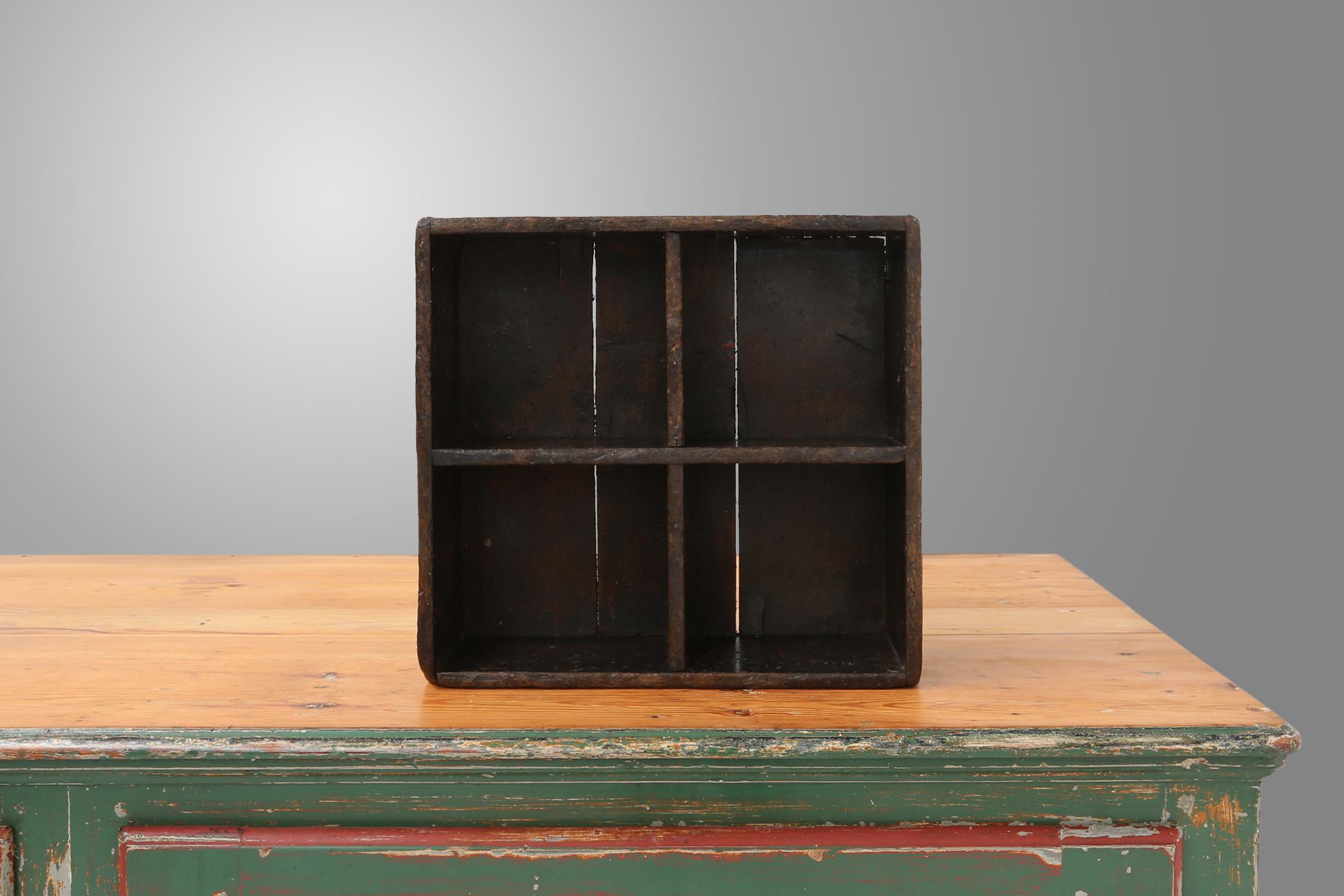 Industrielles Tablett aus Massivholz aus Massivholz, 1920 im Zustand „Gut“ im Angebot in Meulebeke, BE