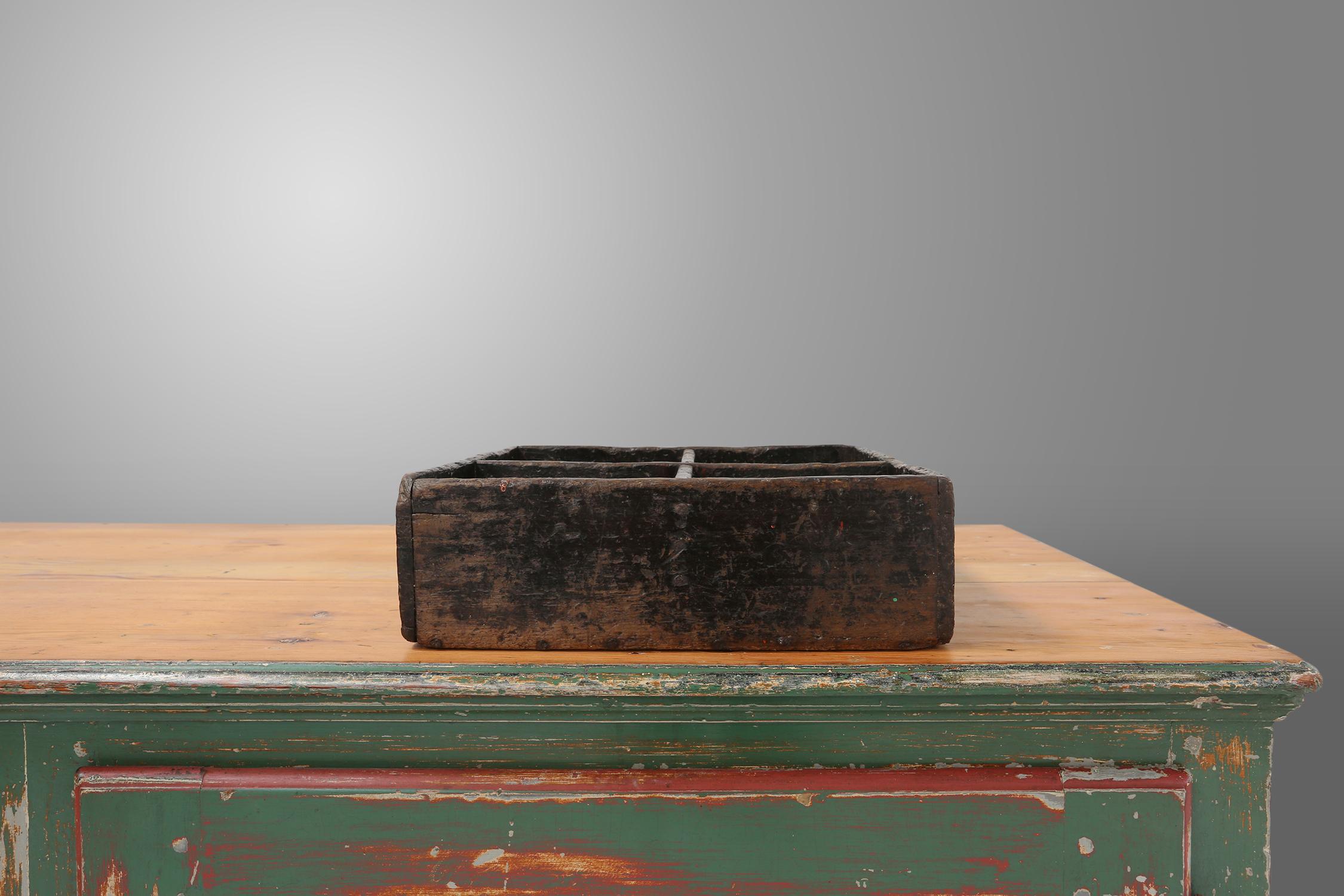 Early 20th Century Industrial tray made of solid wood, 1920 For Sale