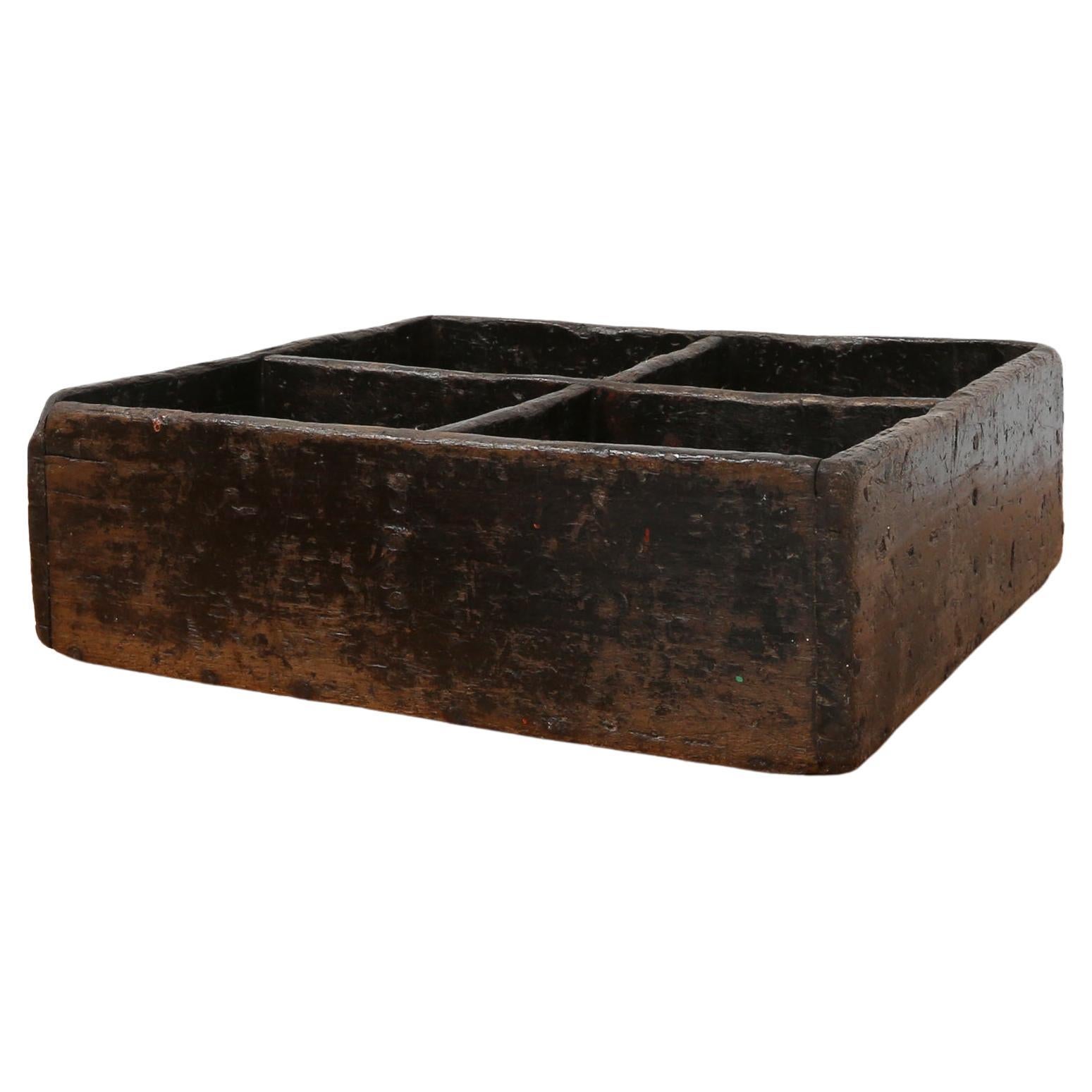 Industrial tray made of solid wood, 1920 For Sale