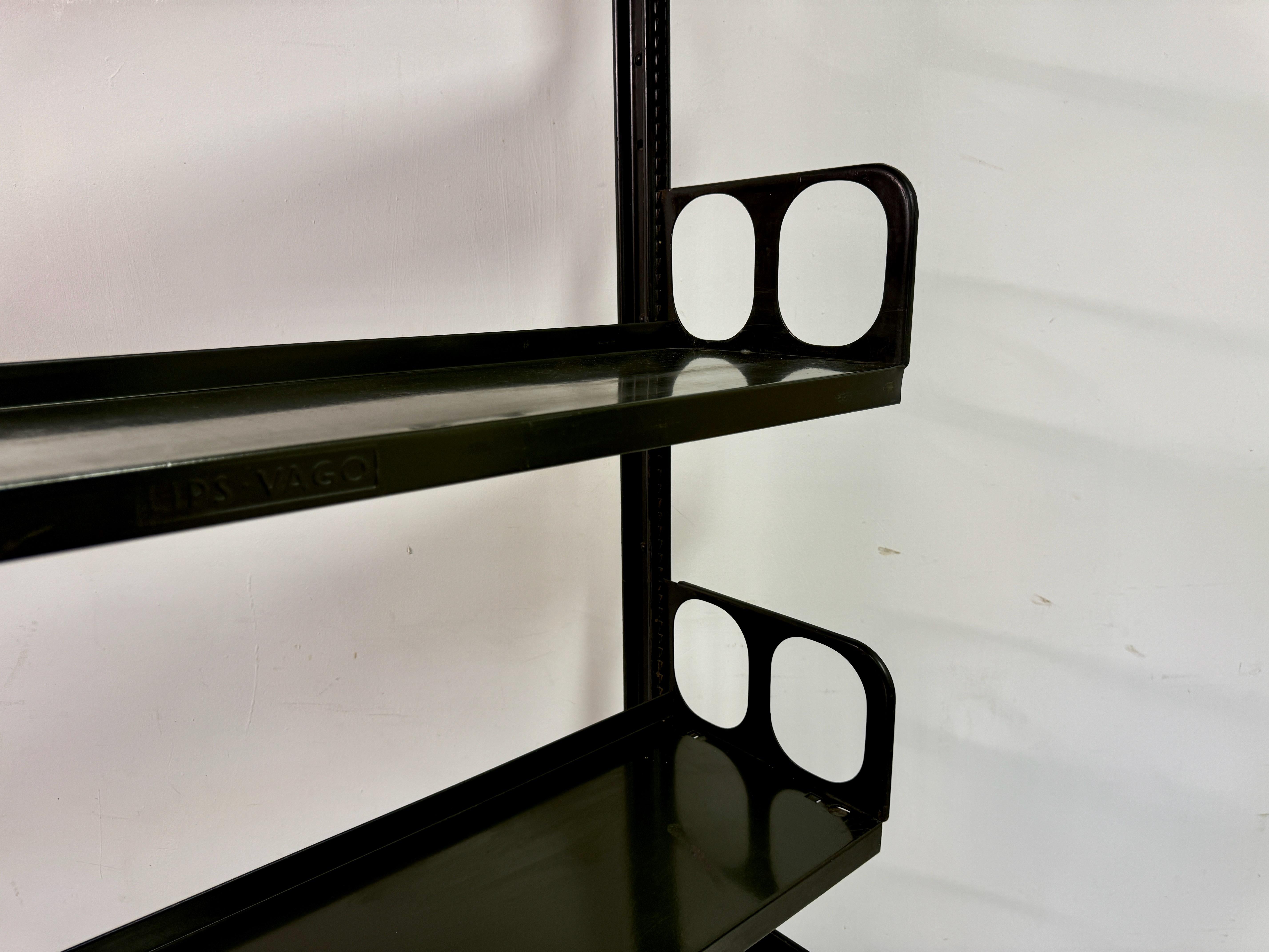 Libreria o scaffale industriale Trienniale in Greene & Greene di Lips Vago in vendita 5