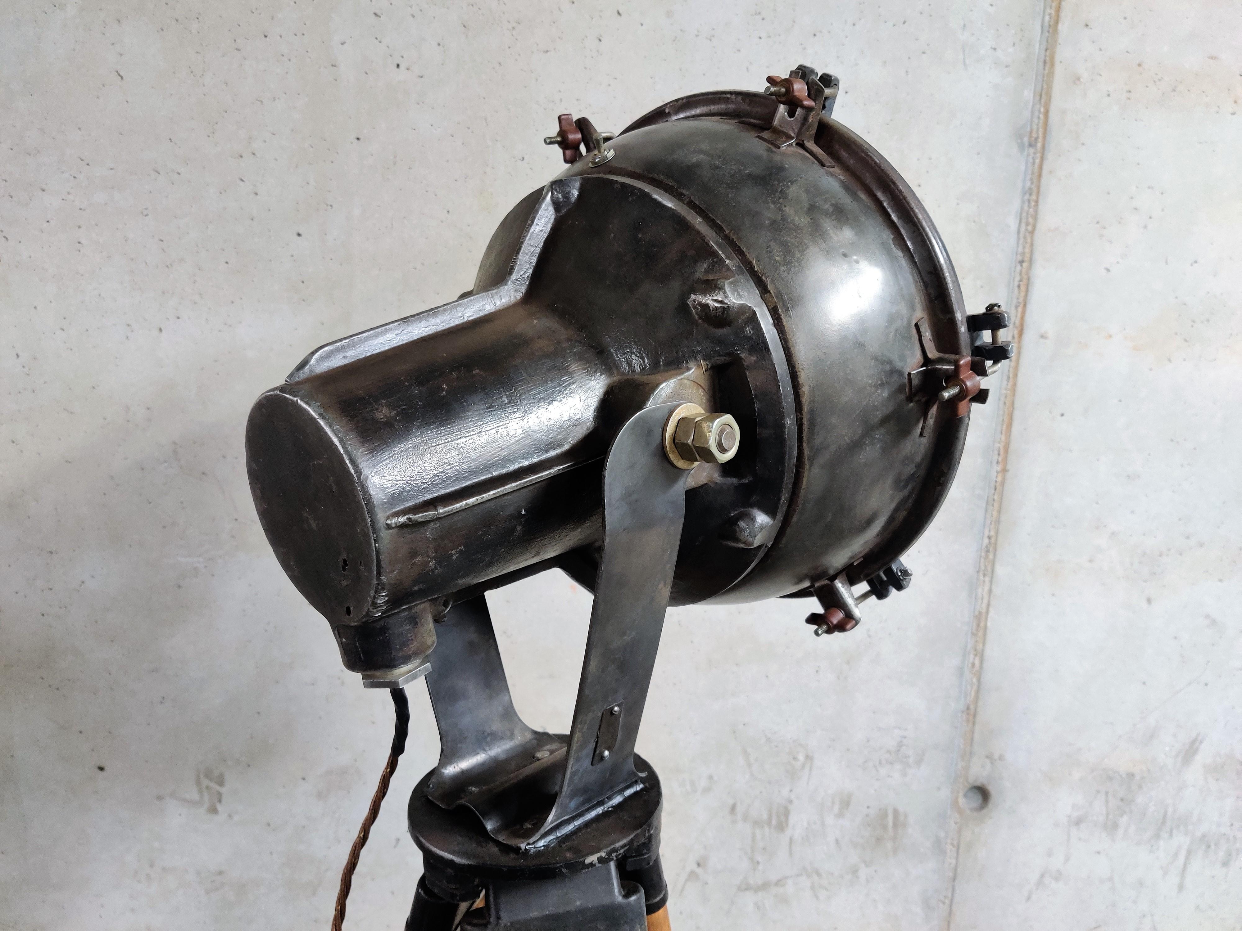 Industrial Tripod Floor Lamp, 1970s 1