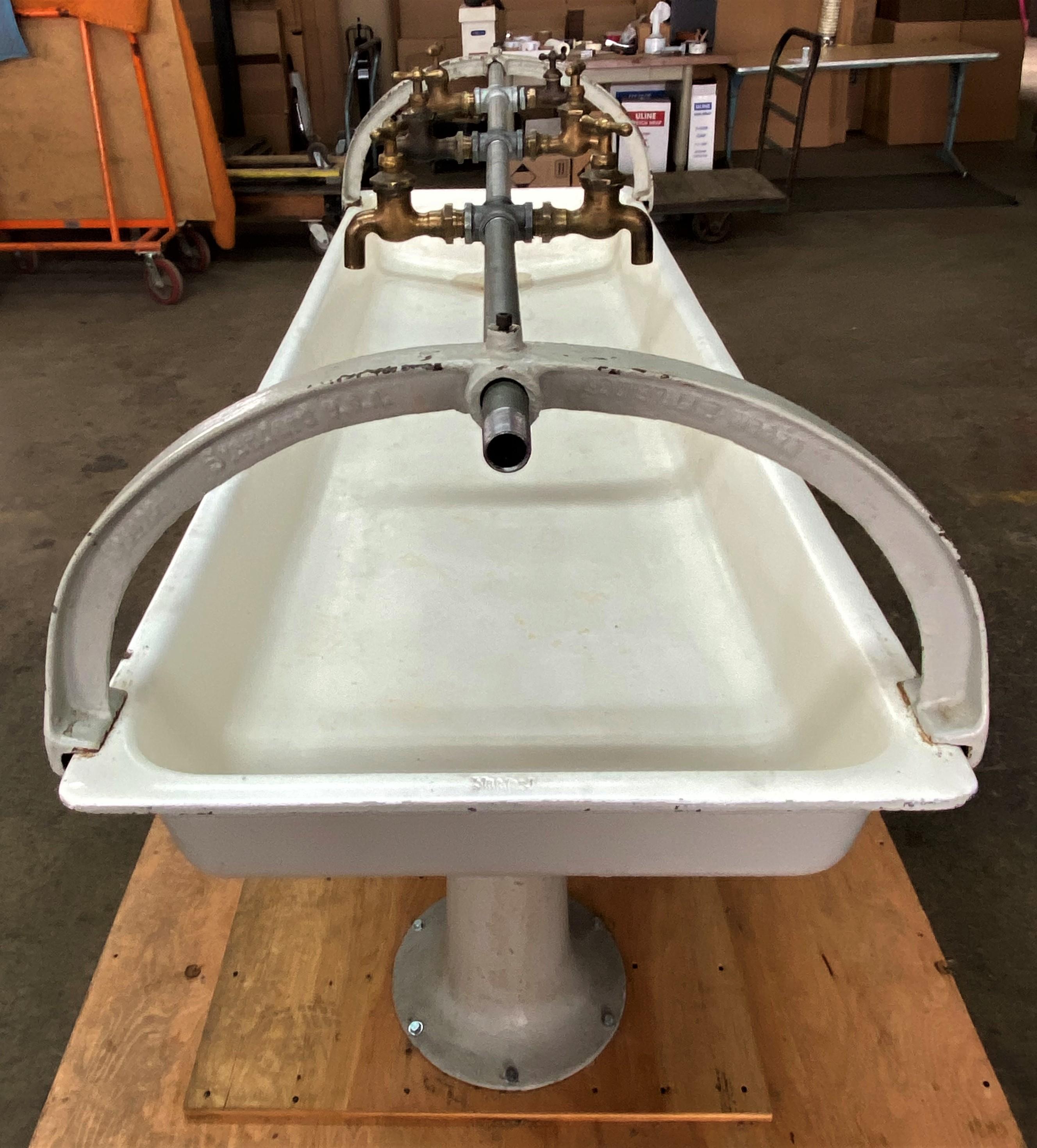 Industrial Trough Sink In Good Condition In Oakville, CT