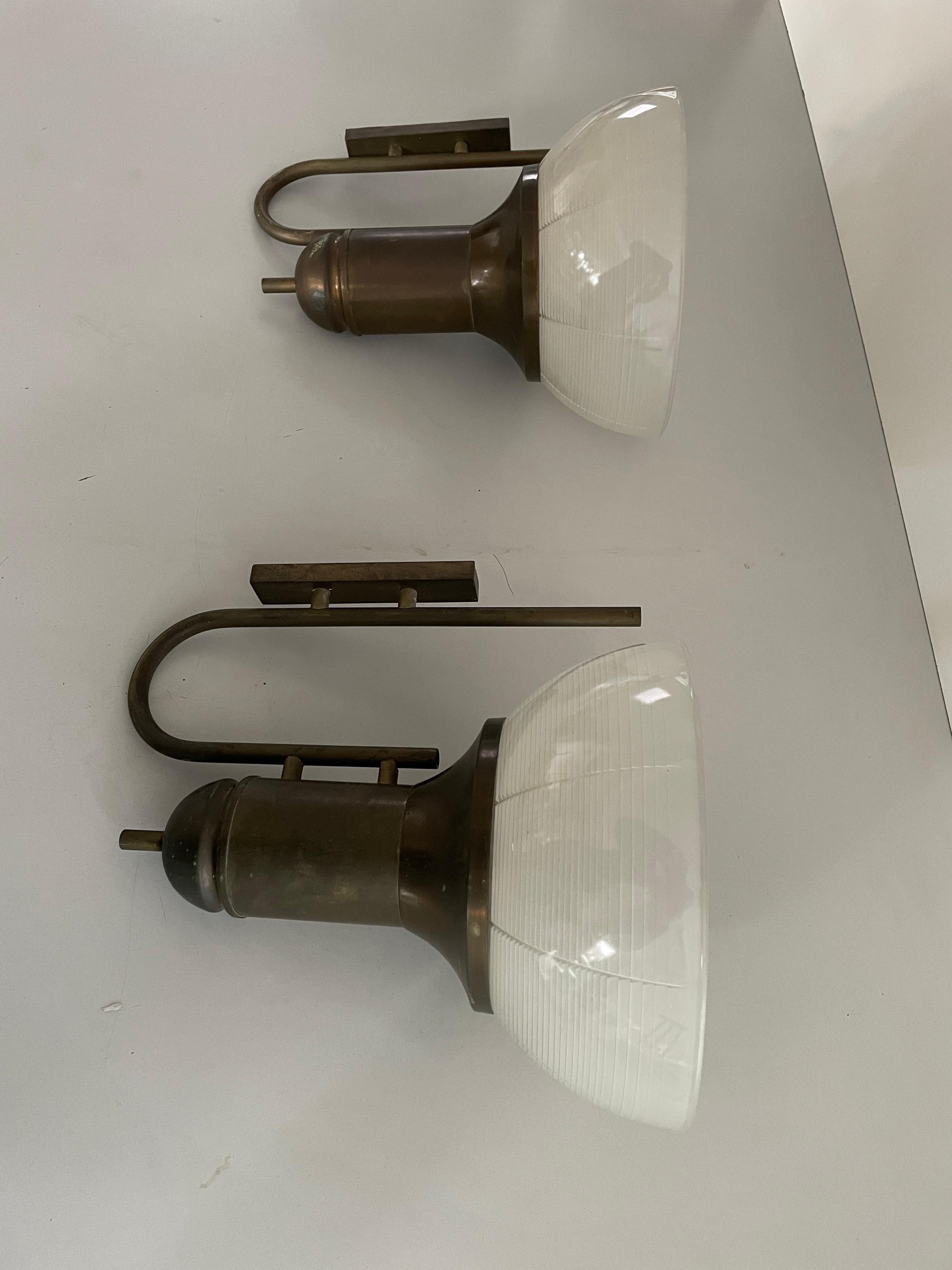 Industrial Type Glass & Brass Large Pair of Sconces, 1950s, Italy In Excellent Condition For Sale In Hagenbach, DE