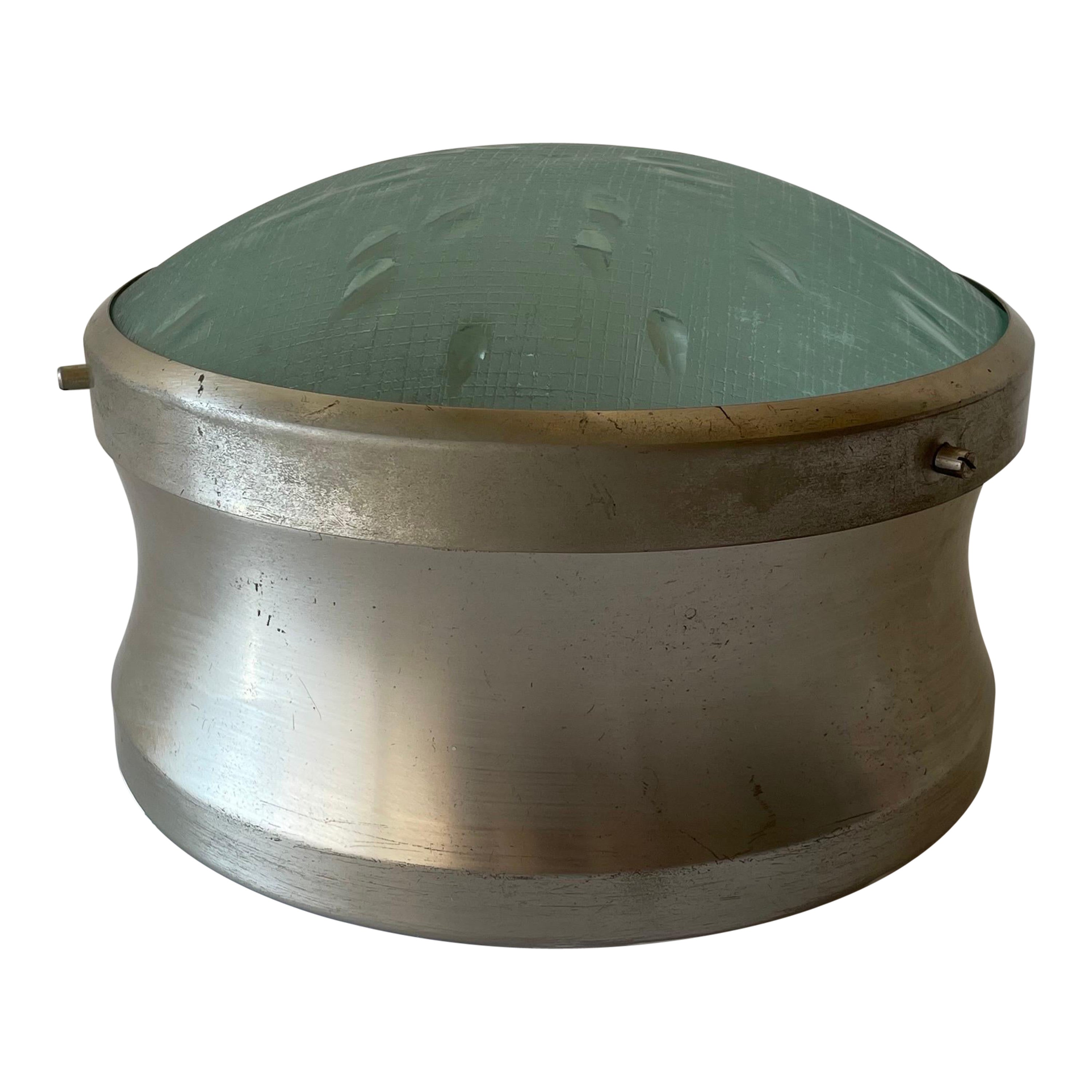 Lampada ad incasso in vetro verde di tipo industriale, anni '60, Italia