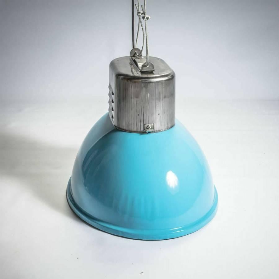 Different quantities and colors. This one in a great blue color.
Big size.
Totally restored original, European vintage Industrial pendant lights in steel.

Each one come from old factories in Europe. 

After being cleaned, the electrical parts