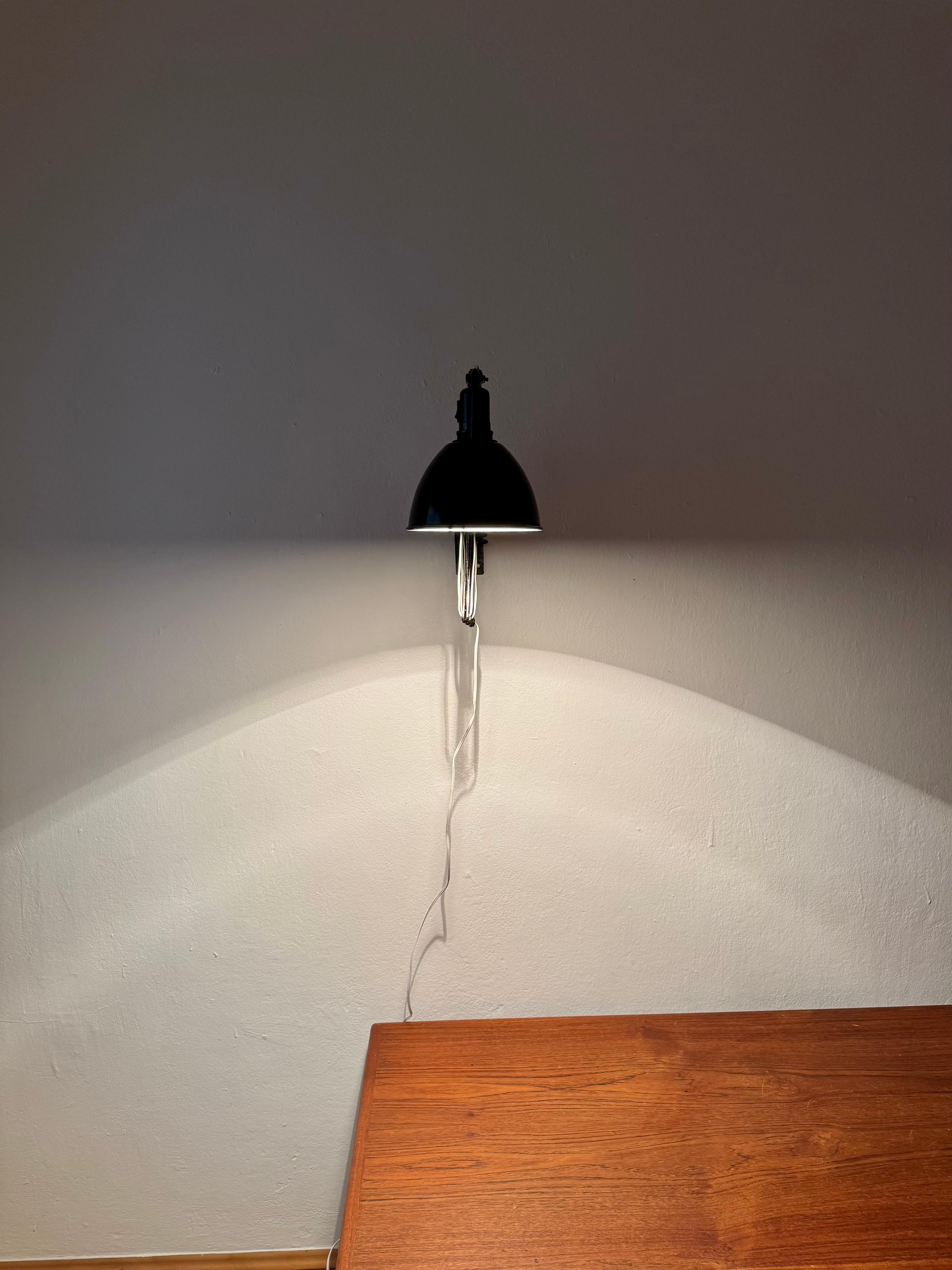 Lámpara industrial de pared en venta 7