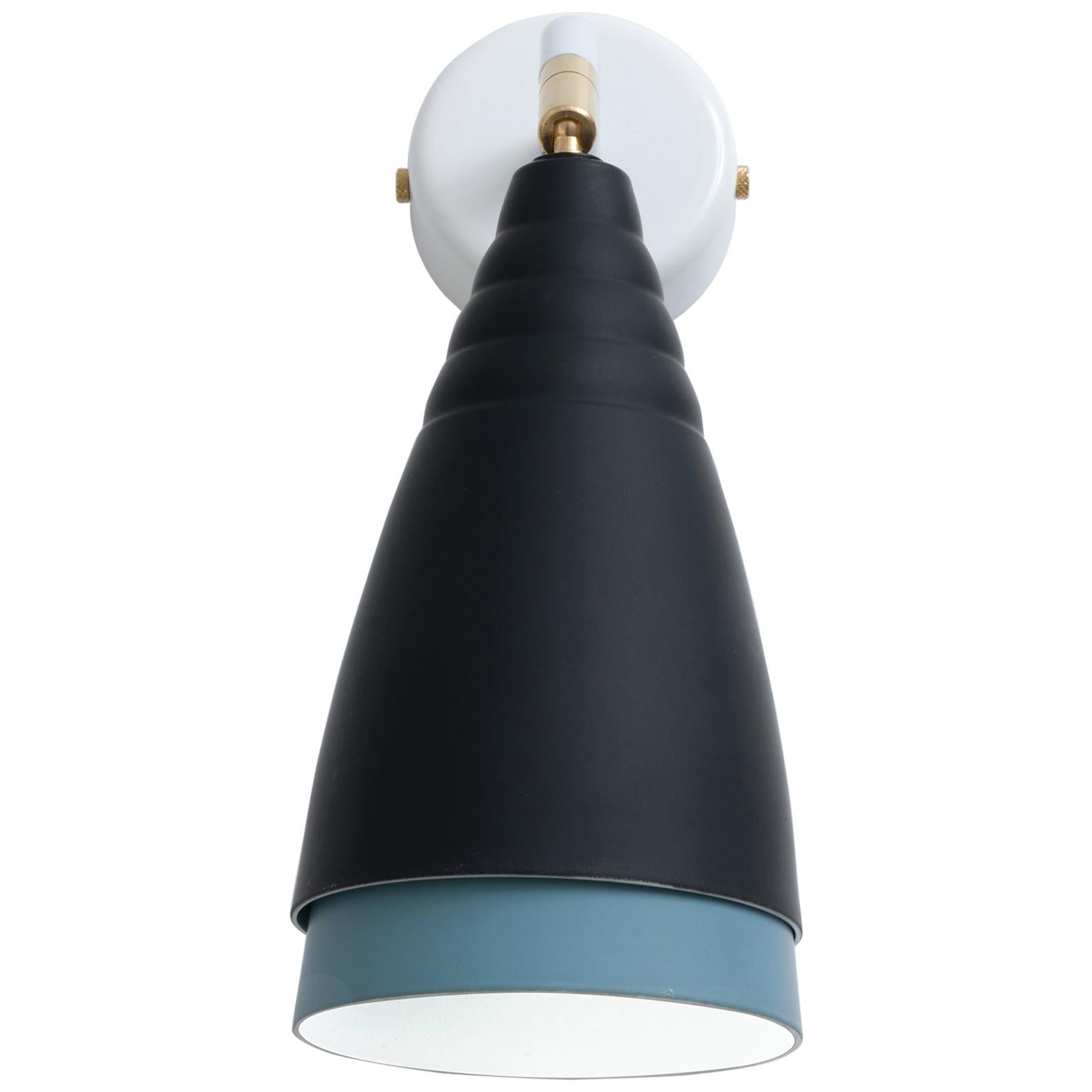 Industrial Wall Light with Italian Design in Soft Touch Matte Colors im Angebot