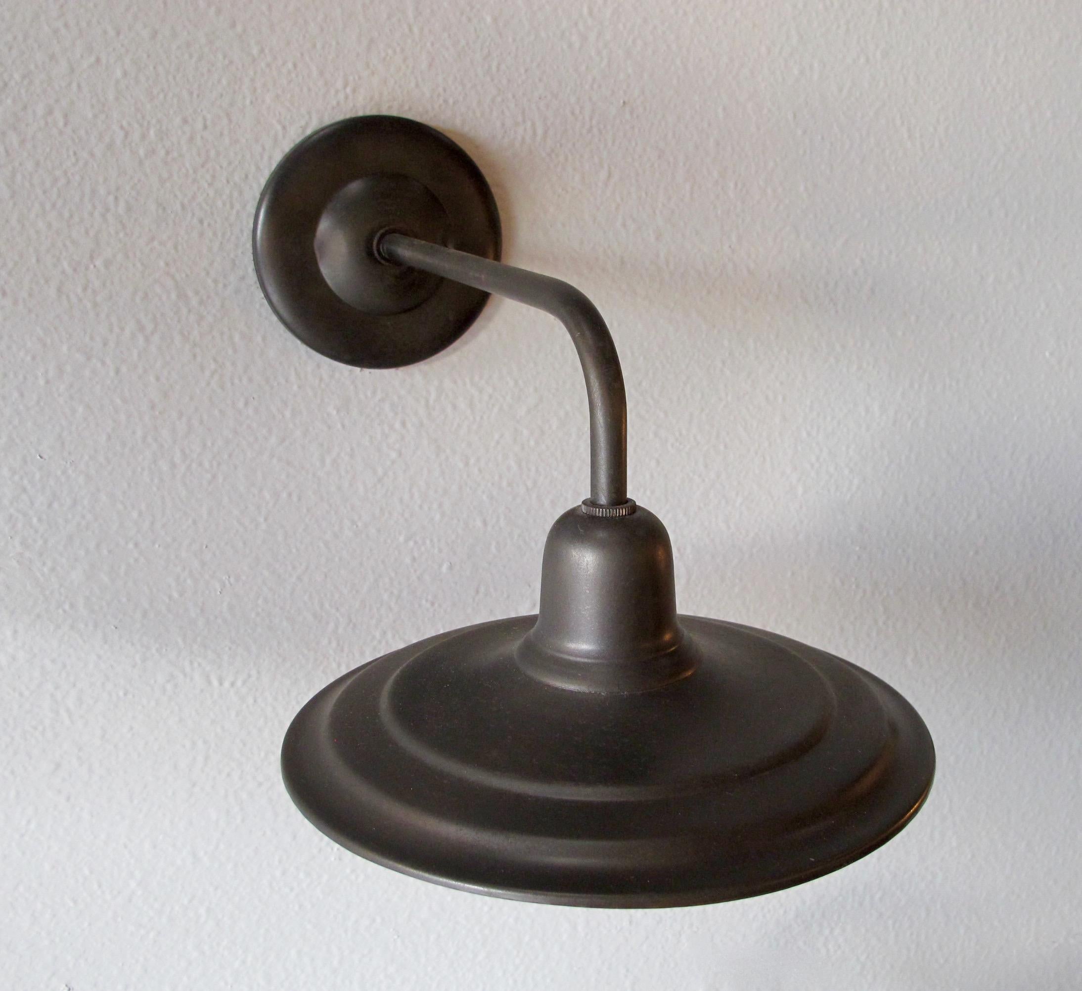 Industrial Wall Sconce im Angebot 1