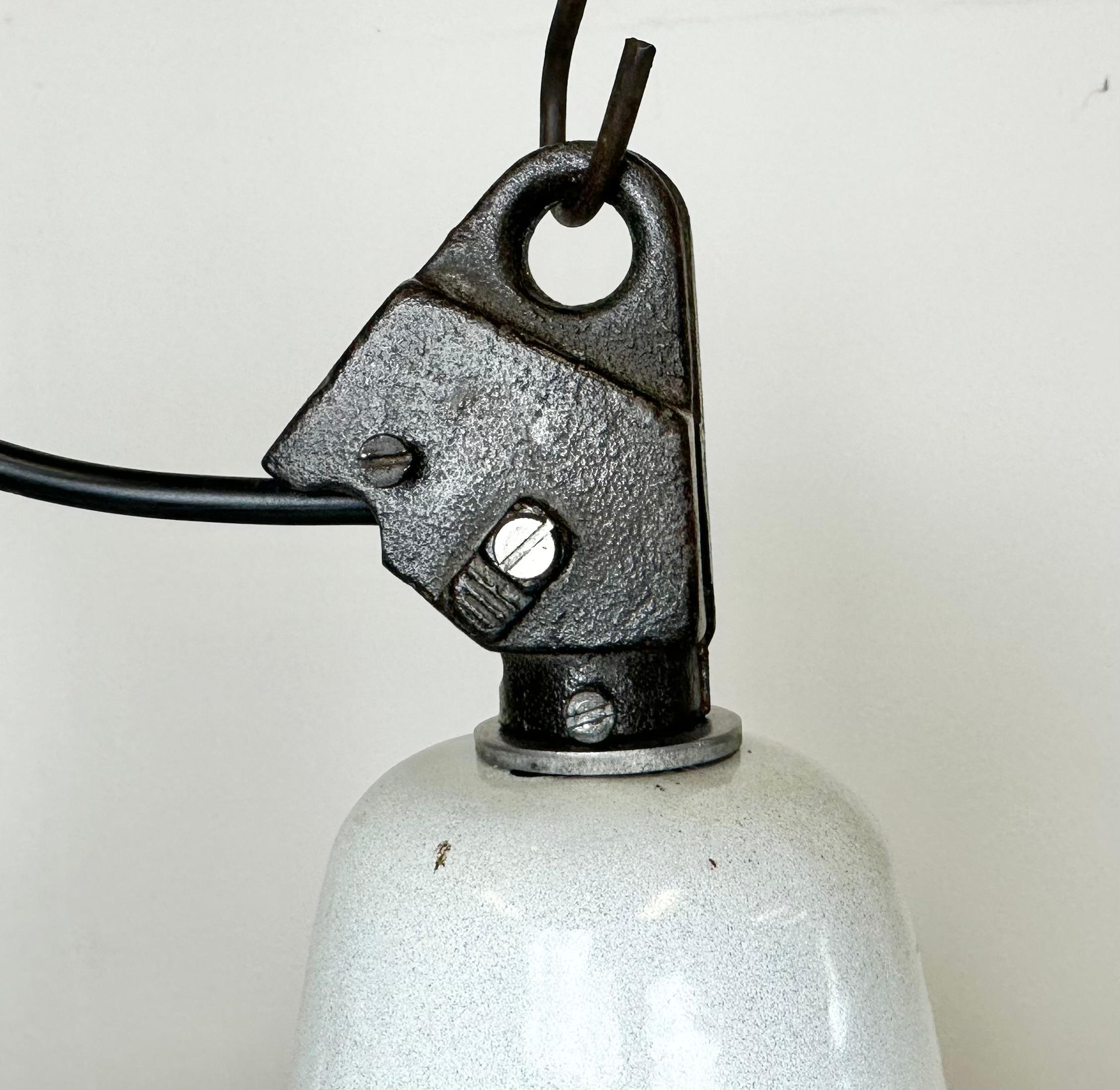 Industrial White Enamel Factory Pendant Lamp, 1960s In Good Condition For Sale In Kojetice, CZ