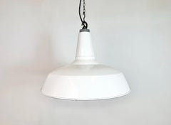 Lámpara colgante industrial de fábrica de esmalte blanco de Benjamin USA, años 60