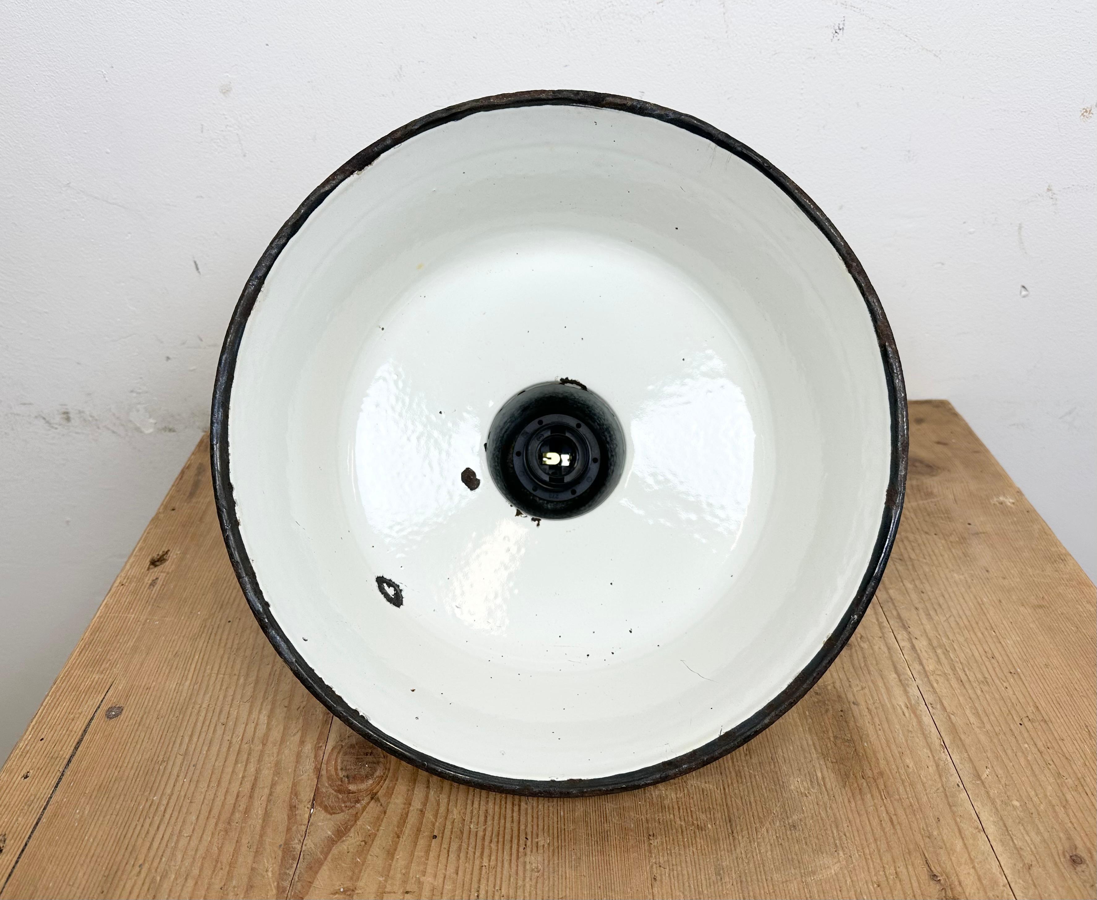 Industrial White Enamel Factory Pendant Lamp from Zaos, 1960s For Sale 11