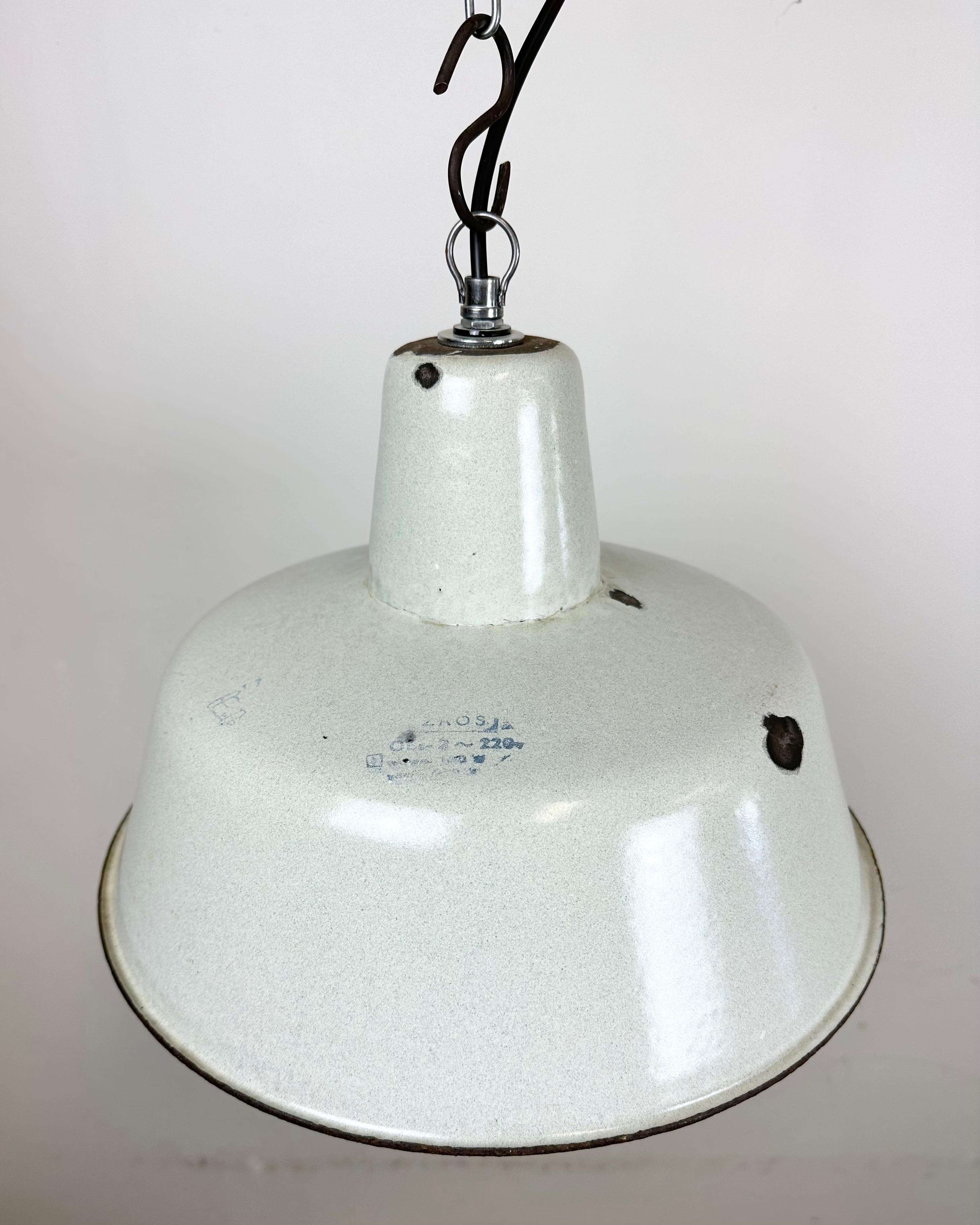 Industrial White Enamel Factory Pendant Lamp from Zaos, 1960s For Sale 2