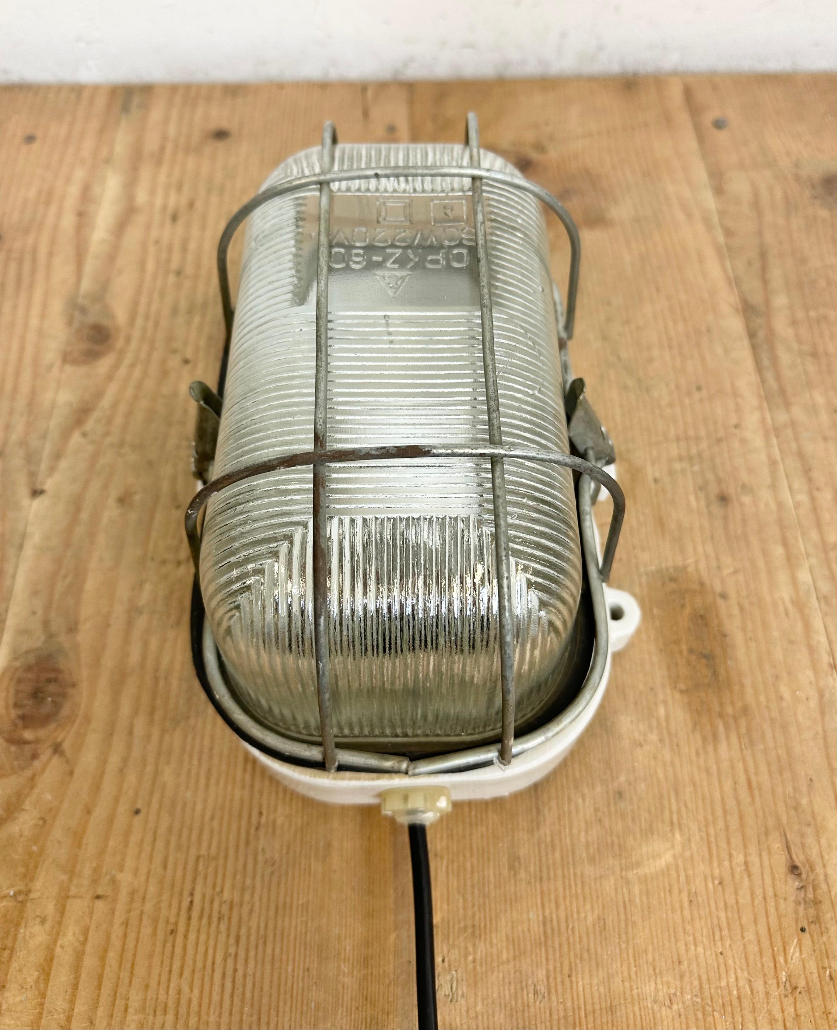Industrial White Porcelain Cage Wall Light with Ribbed Glass, 1970s For Sale 6
