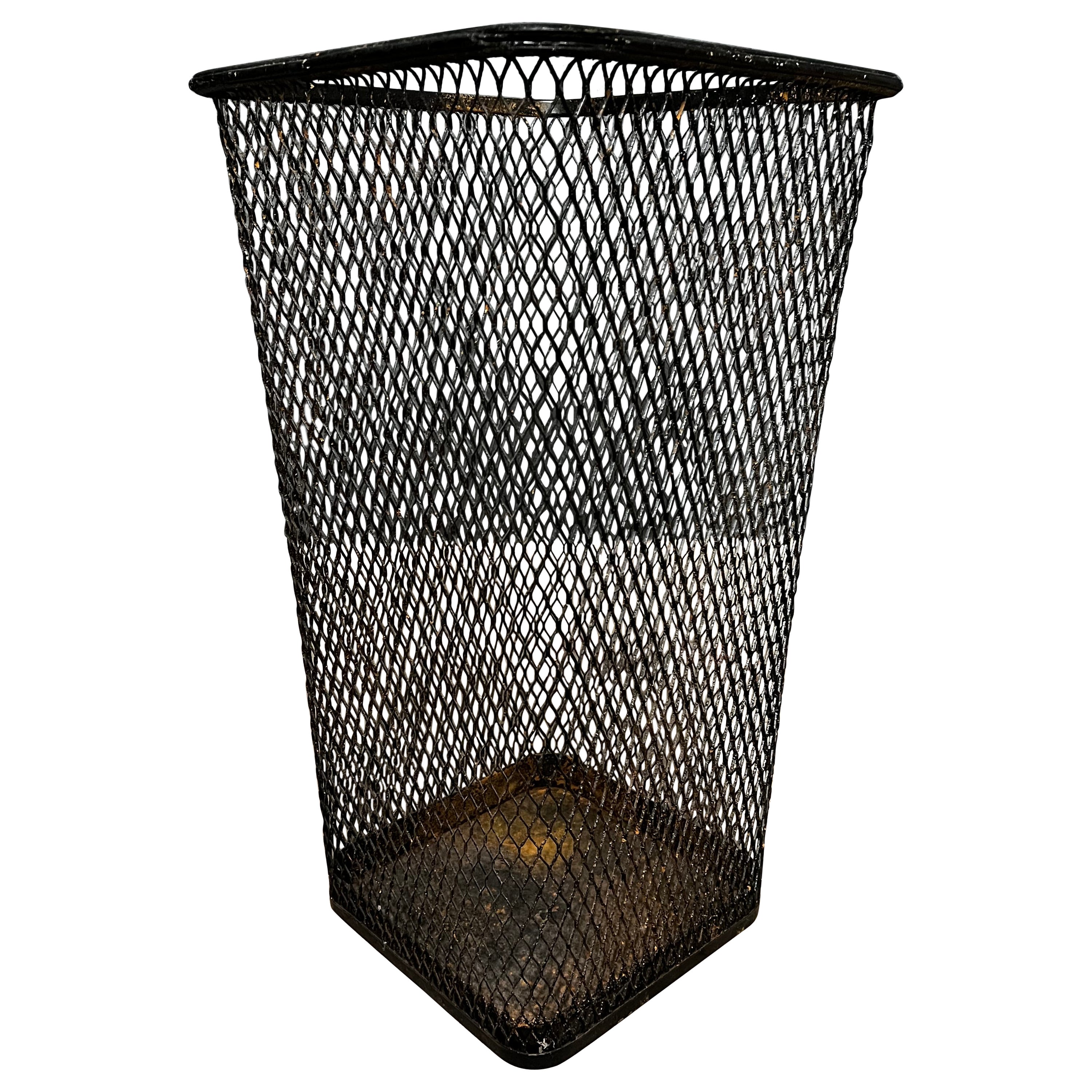 Industrial Wire Mesh Metal Trashcan Wastebasket