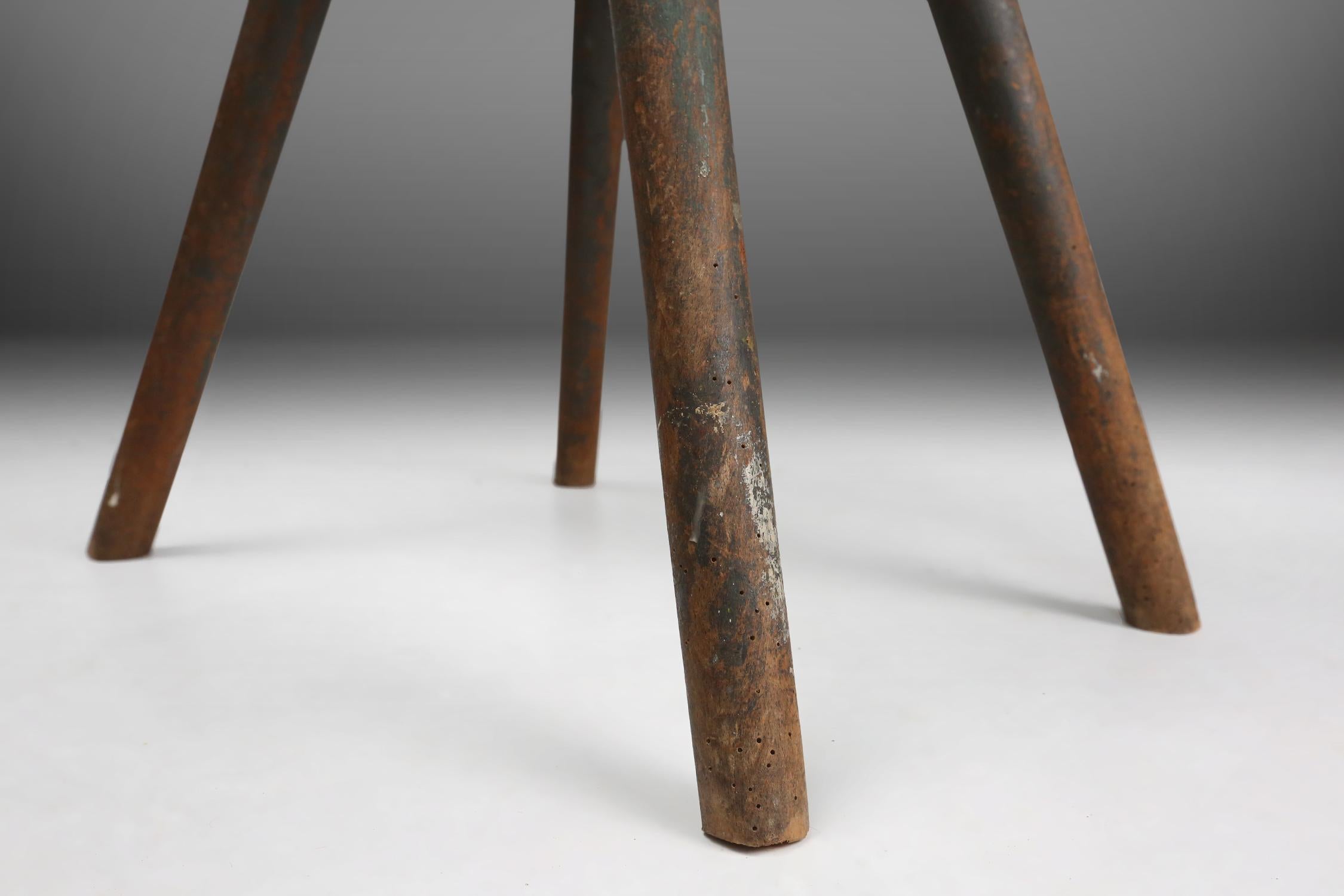 Industrial wooden French painters stool with rich patina from the 1930s For Sale 3