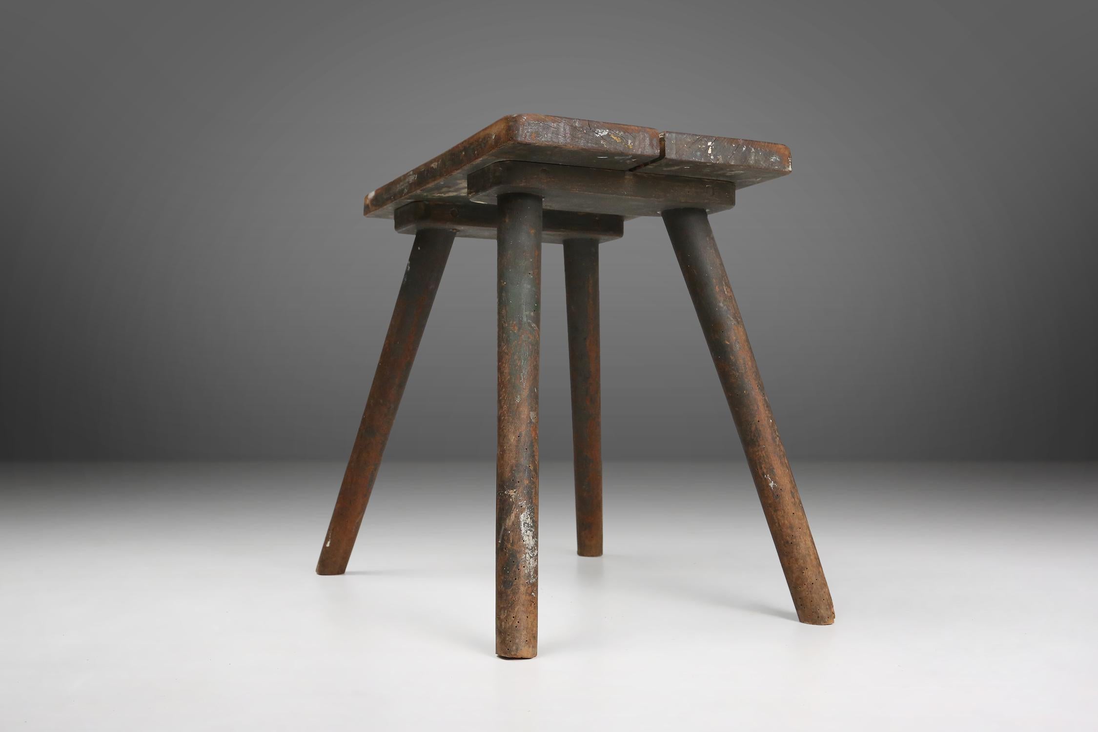 Industrial wooden French painters stool with rich patina from the 1930s For Sale 4