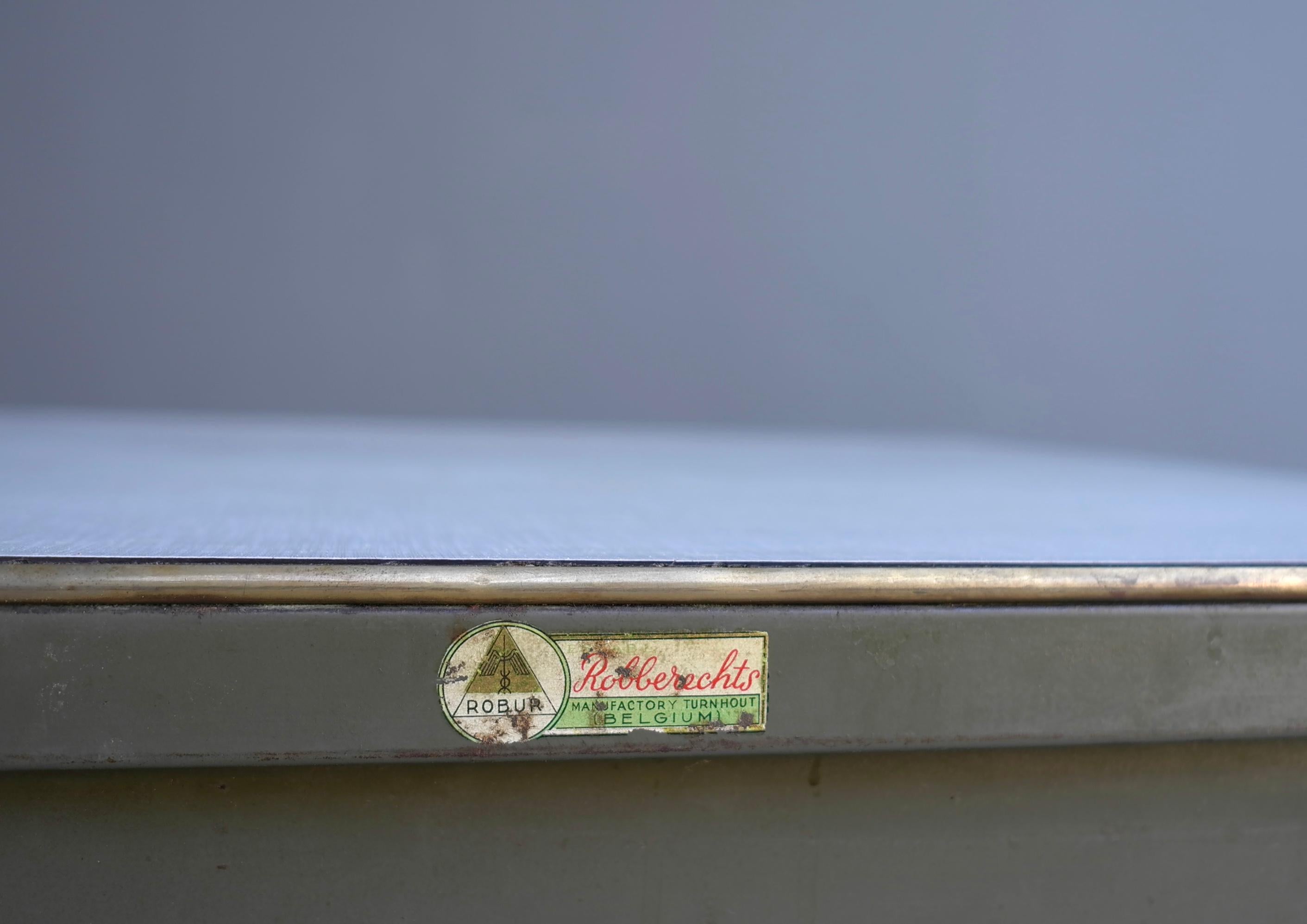 4x Industrial Work Table in Green Metal with Brass Feet and Rim, Belgium, 1950s 4