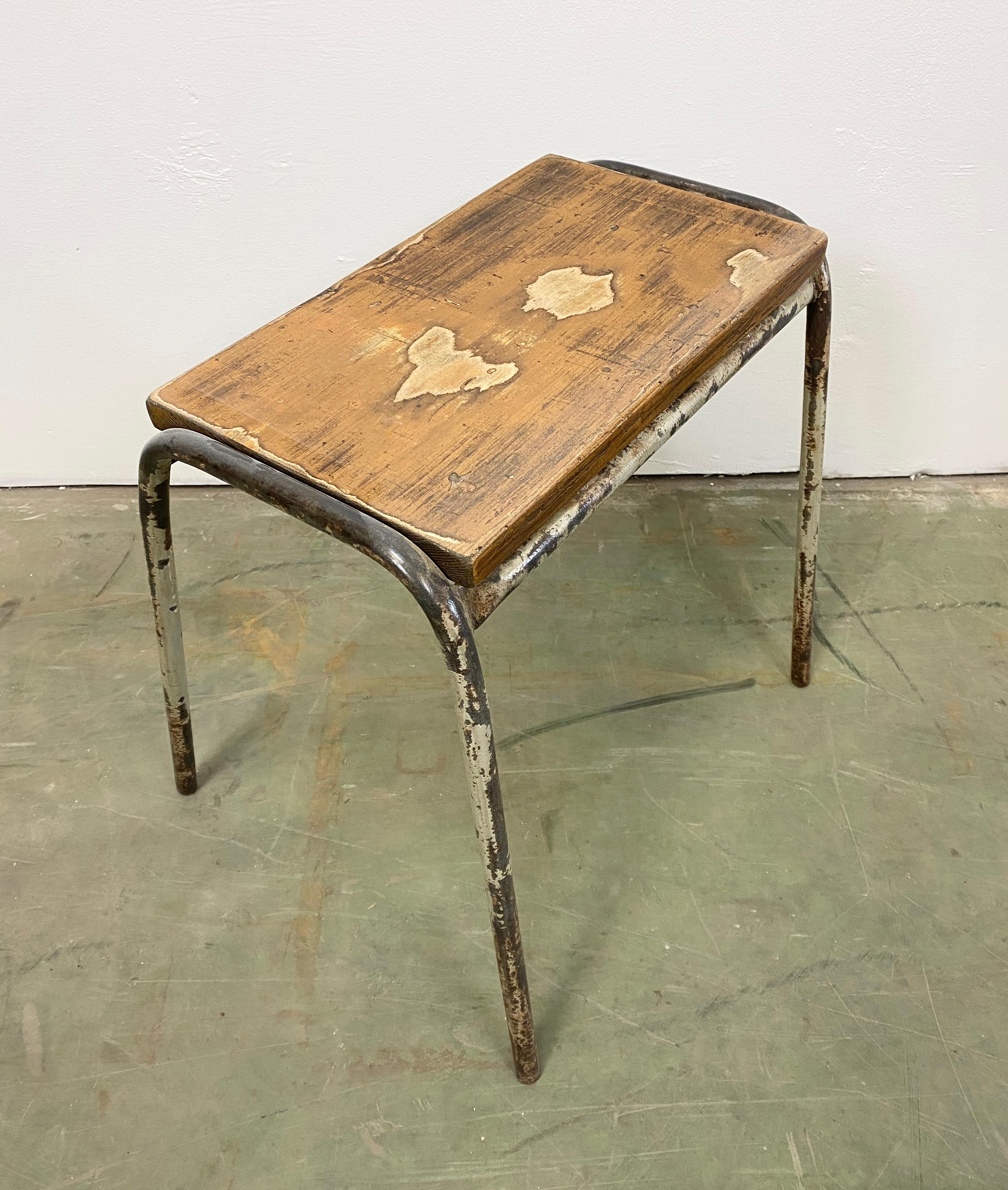 Industrial Workshop Stool, 1960s In Good Condition In Kojetice, CZ