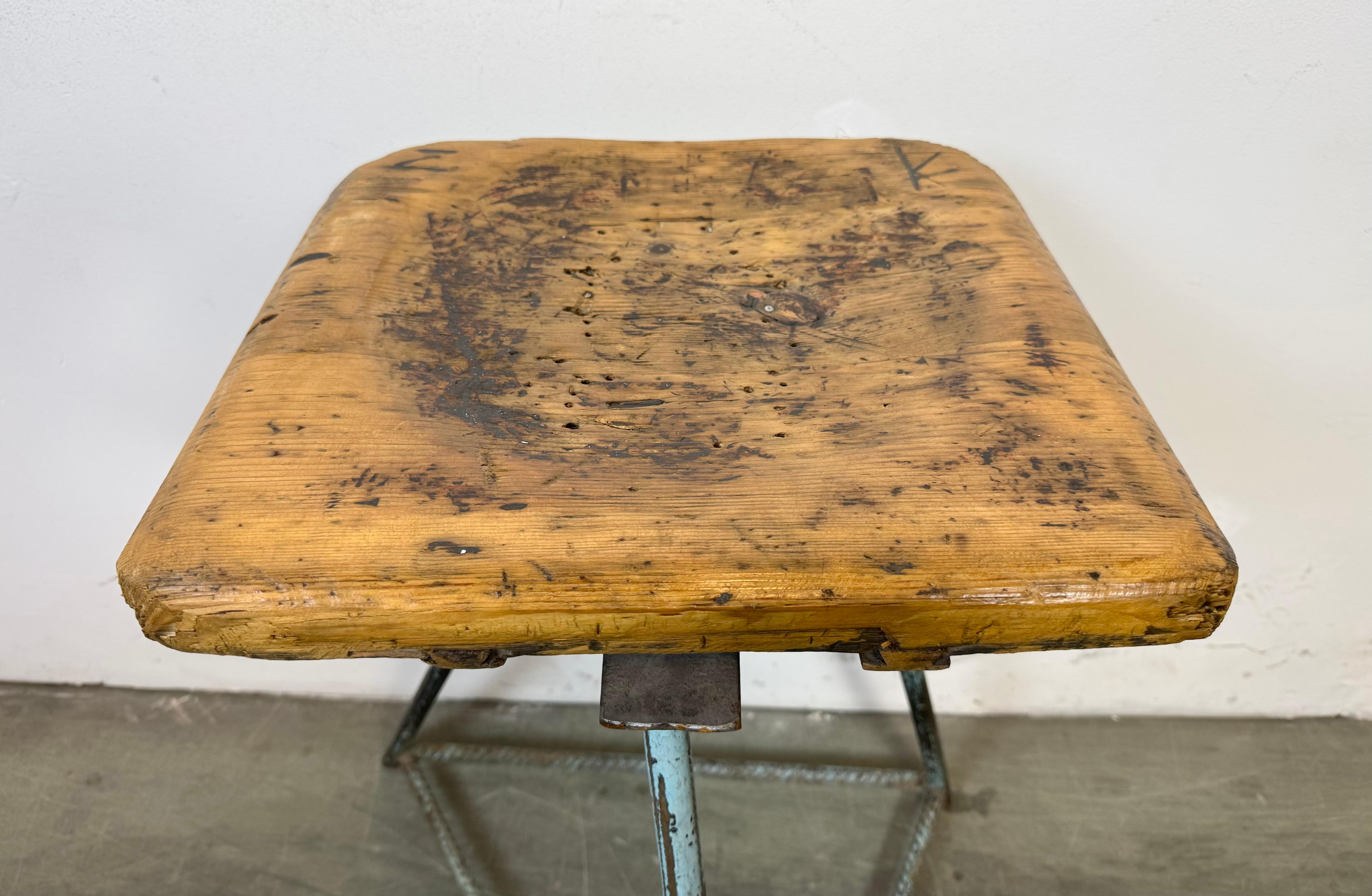 Sgabello girevole da officina industriale, anni '60 In condizioni buone in vendita a Kojetice, CZ
