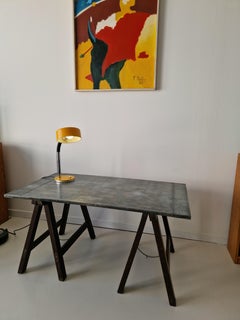 Bureau d'architecte en zinc industriel Table à tréteaux estampillée AJD