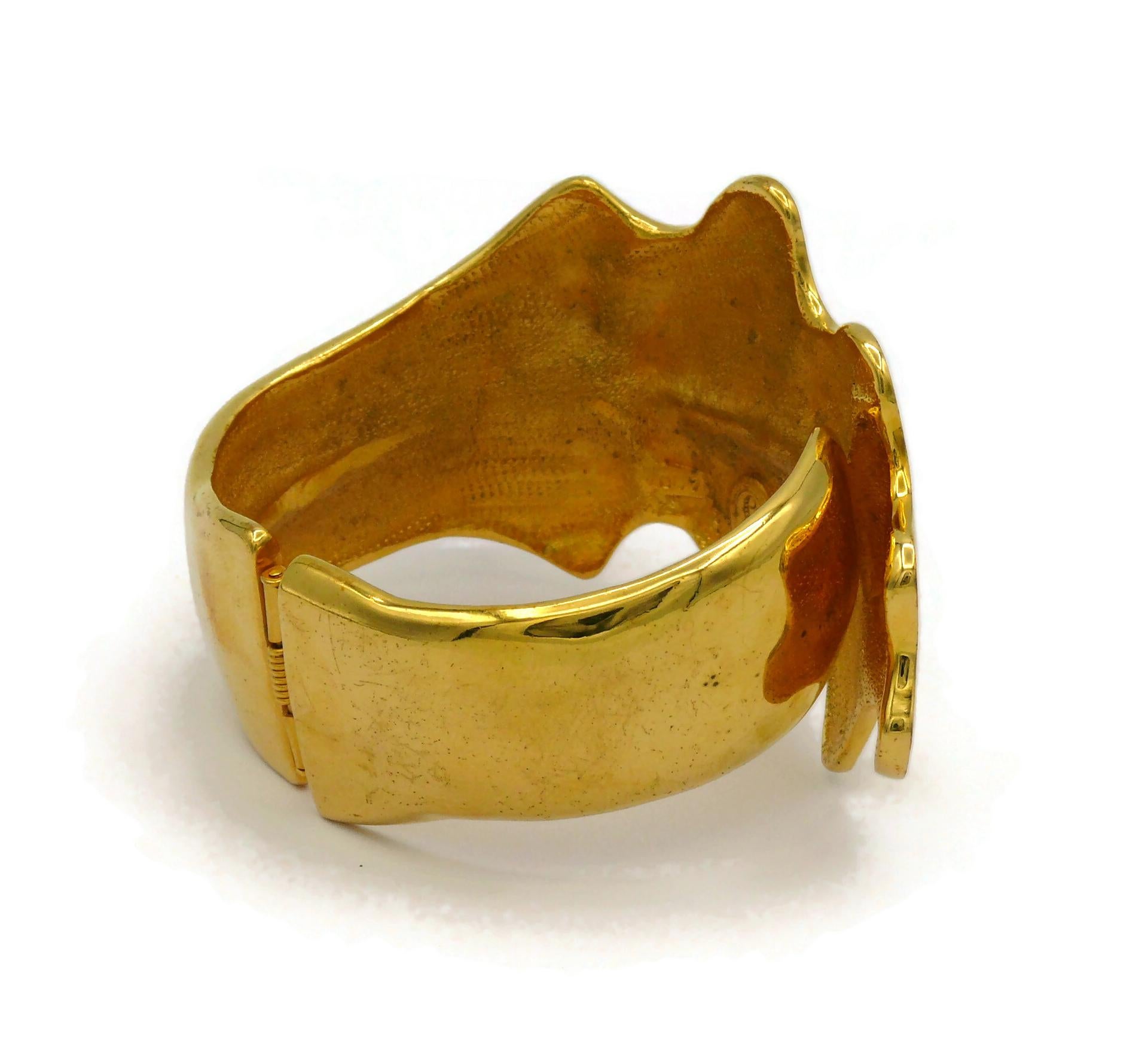 INES DE LA FRESSAGE Vintage Gold Tone Oak Leaf Clamper Bracelet For Sale 7