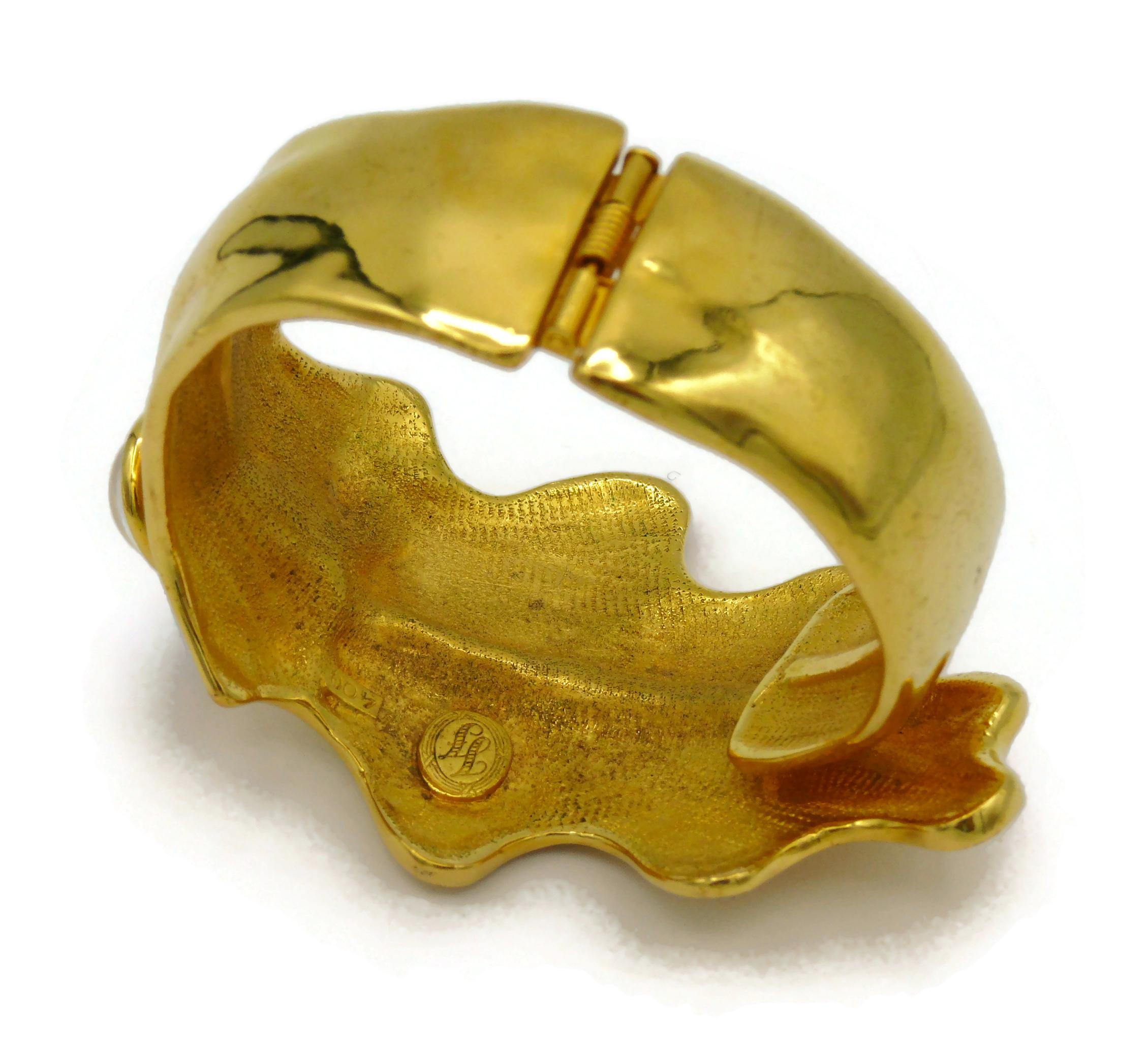 INES DE LA FRESSAGE Vintage Gold Tone Oak Leaf Clamper Bracelet For Sale 9