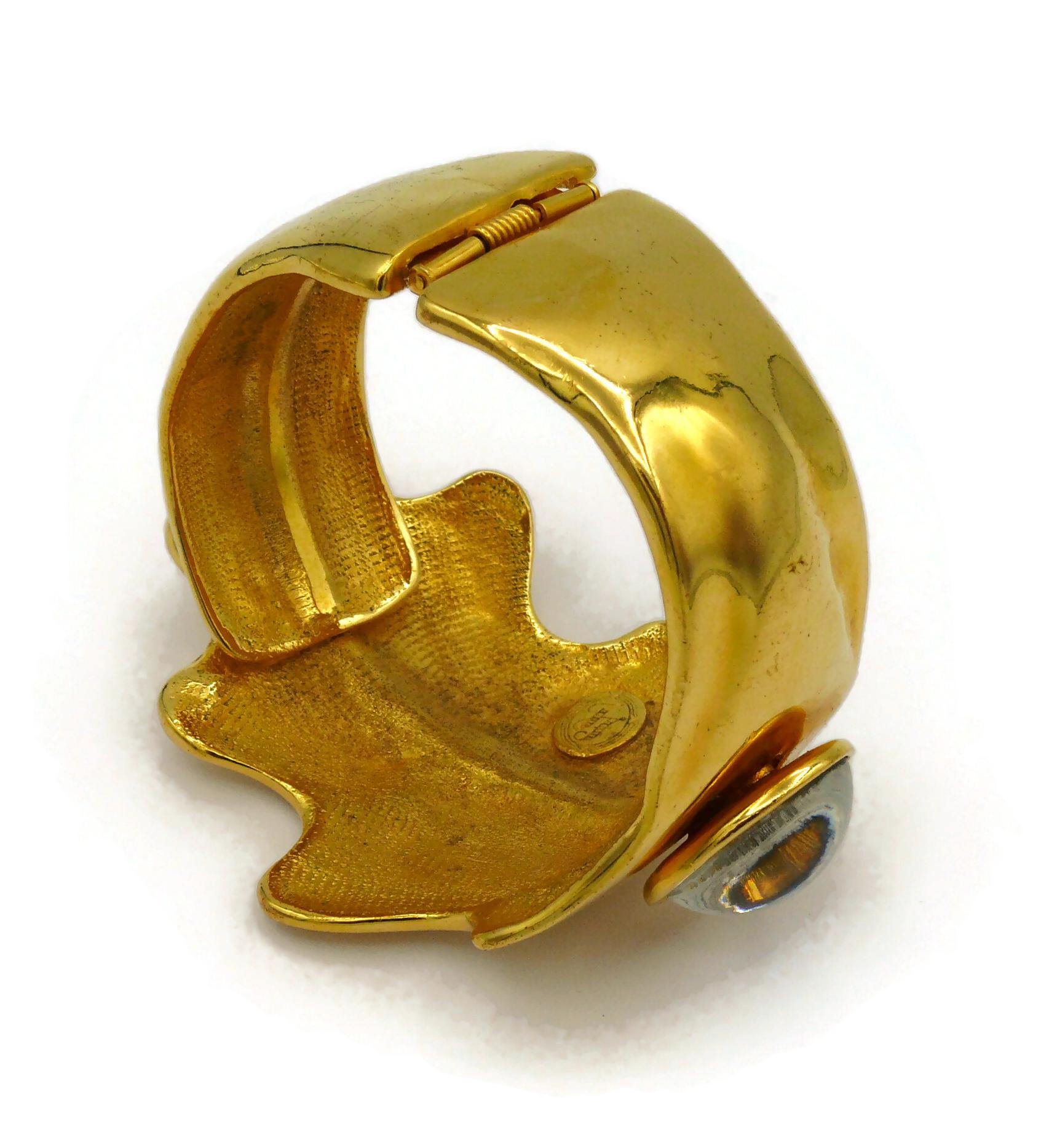 INES DE LA FRESSAGE Vintage Gold Tone Oak Leaf Clamper Bracelet For Sale 10