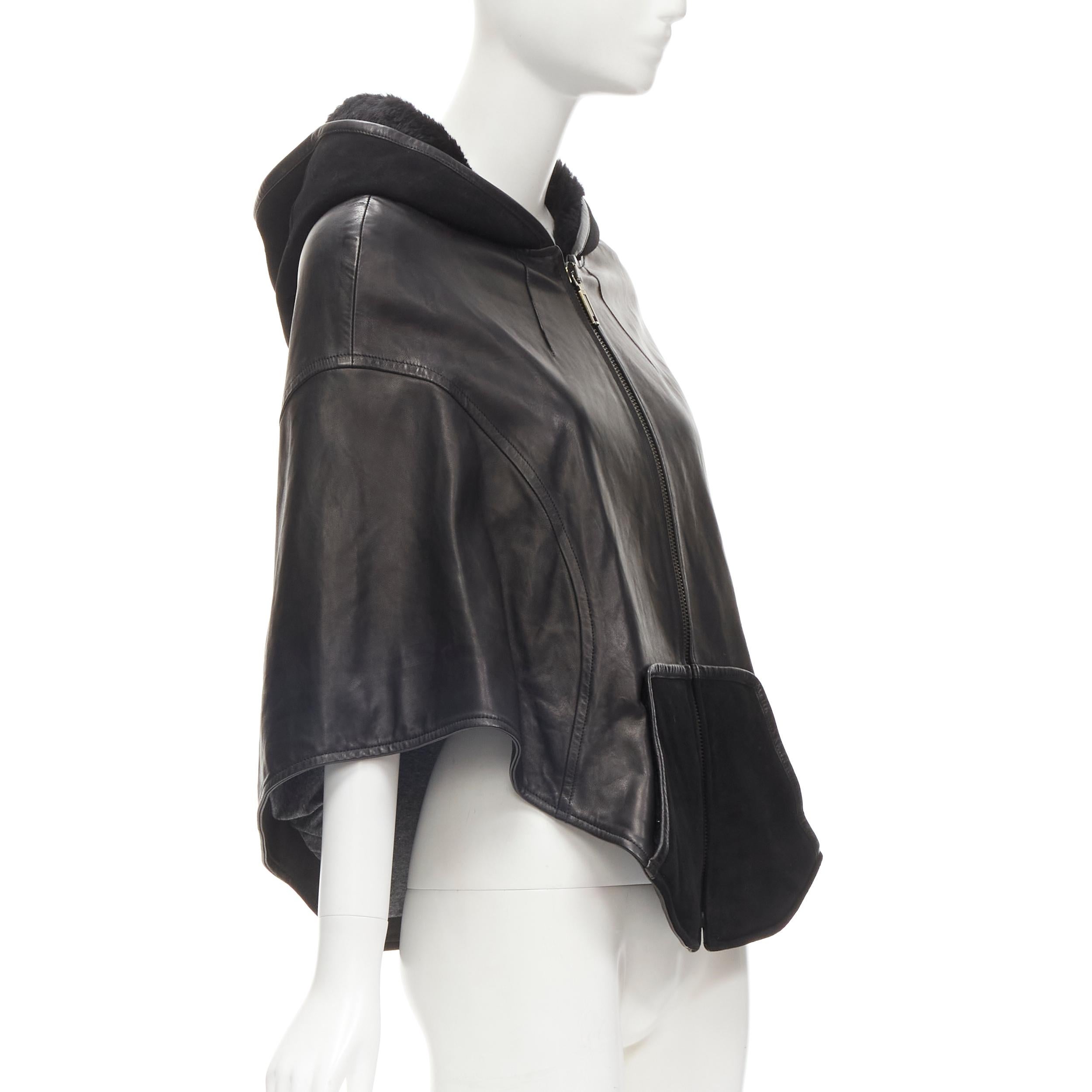 INES ET MARECHAL black lambskin leather shearling hood circle cape IT38 XS In Excellent Condition For Sale In Hong Kong, NT