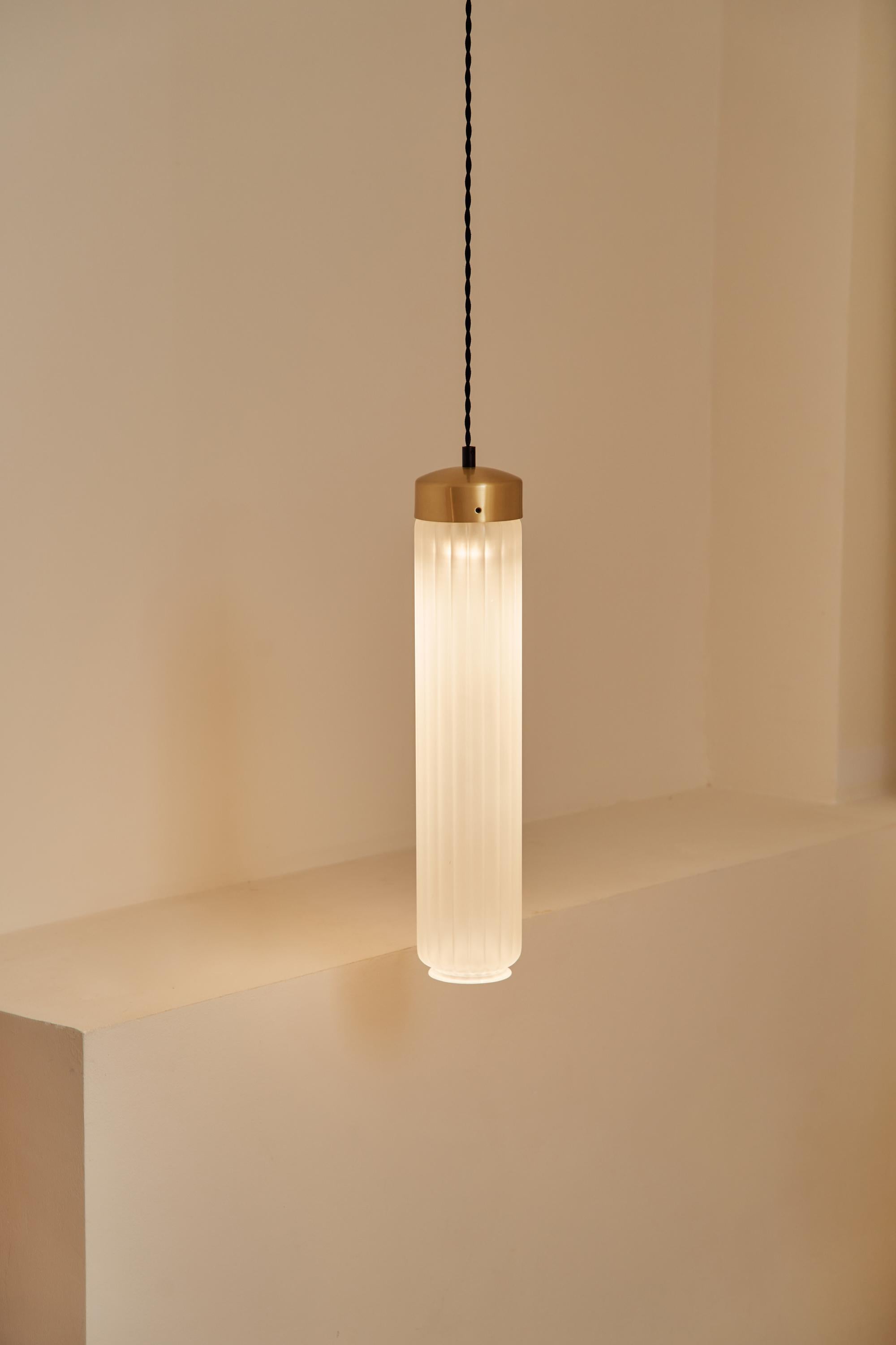 Postmoderno Lampada da soffitto Ines in ottone nichelato di Clara Viladecans in vendita