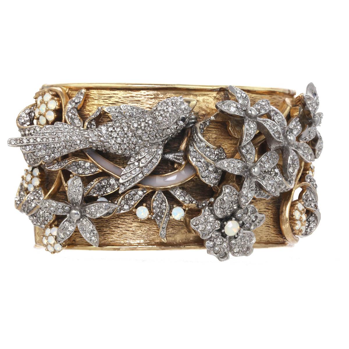 The enchanting Bethesda Cuff, from season I of the Ines x Ciner collaboration, tells the story of a love bird longing for its other half. The cuff is quite stunning with accented rhinestones that play in perfect harmony against pearlized
