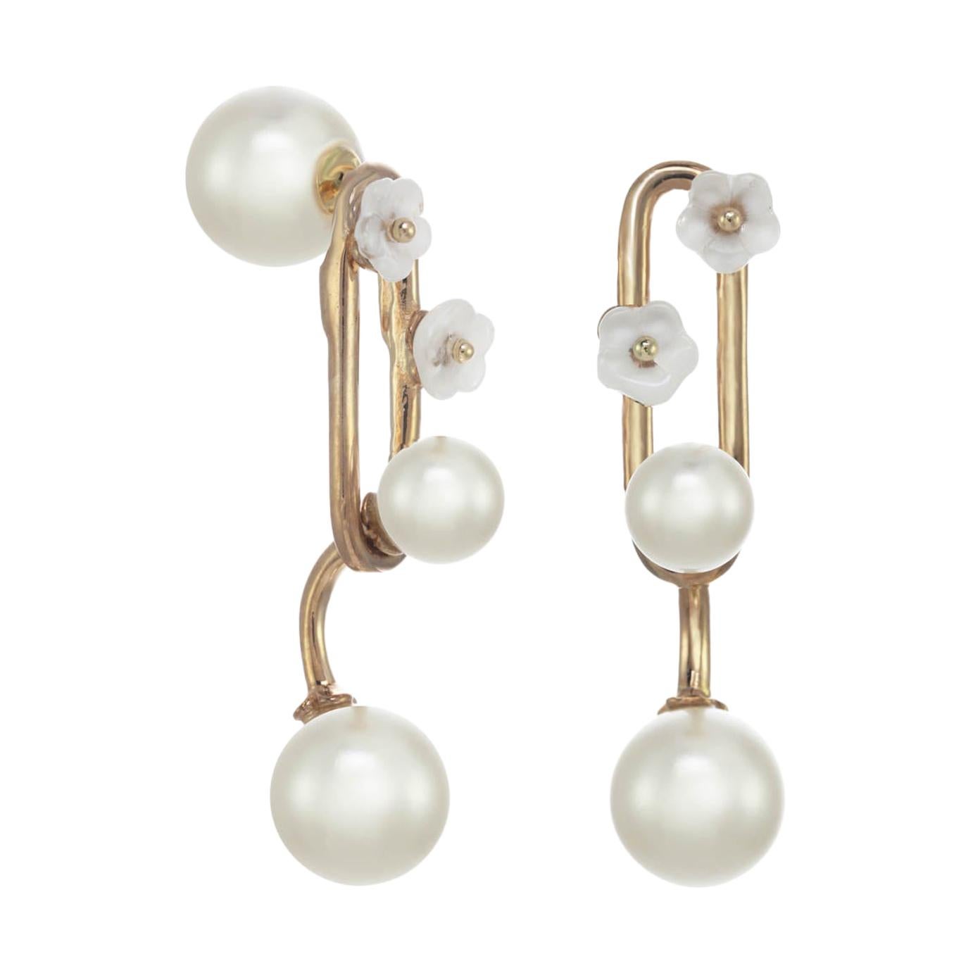 INESxCINER Modern Balanced Pearl Earrings (PIERCED) For Sale