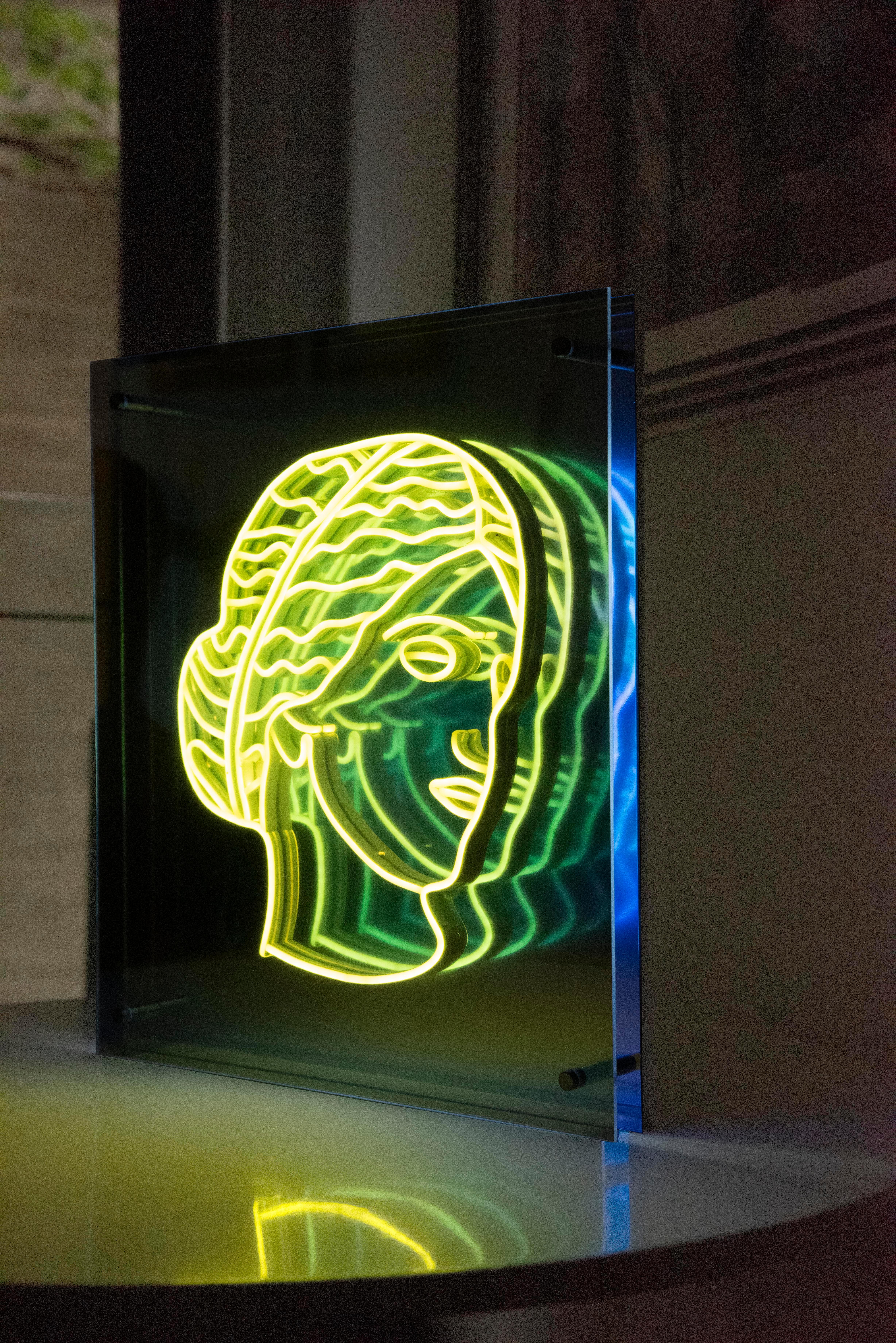 Hand-Crafted Infinite Aphrodite Sculpture. From the series Neon Classics For Sale
