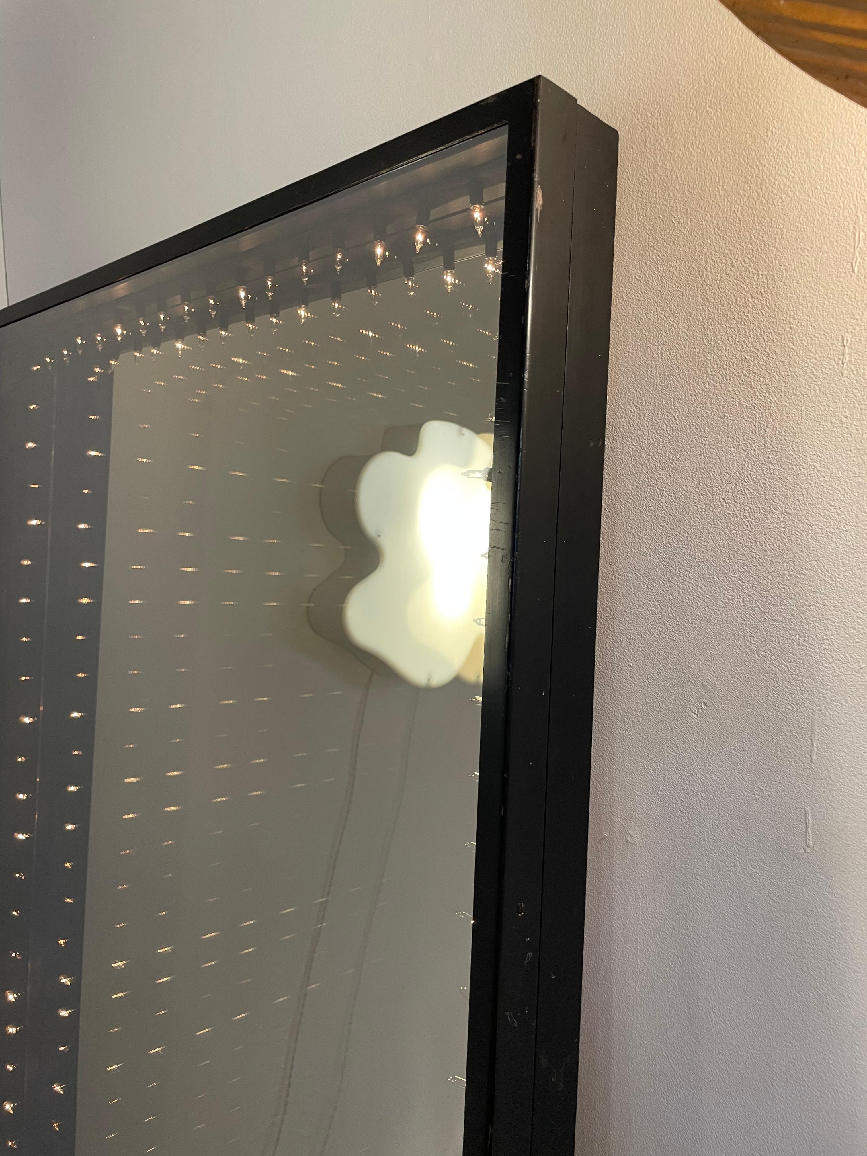 Mid-Century Modern miroir infini en vente