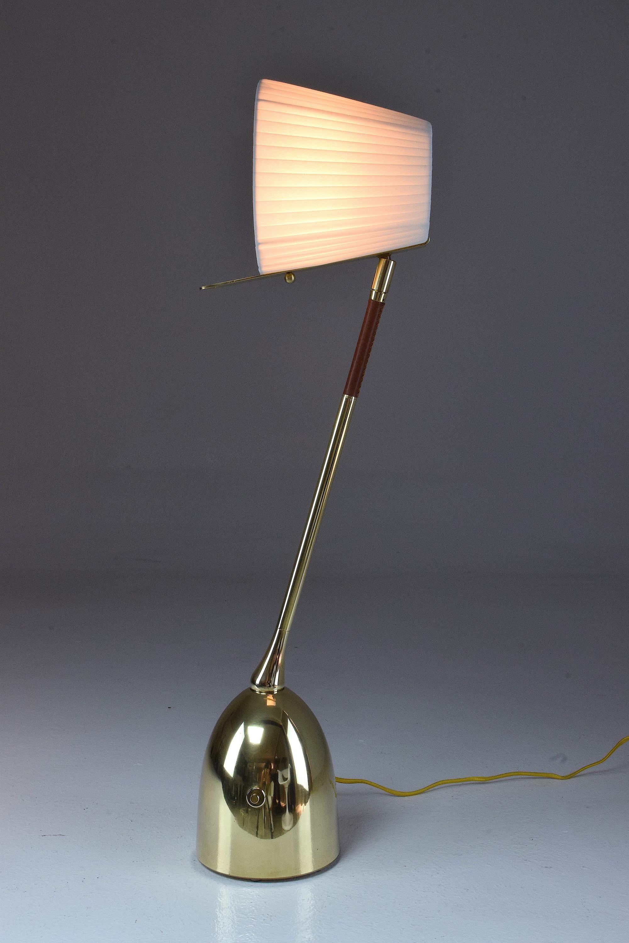 Hand-Knotted Infinitus-IV Tall Contemporary Handcrafted Articulating Lamp, Flow Collection