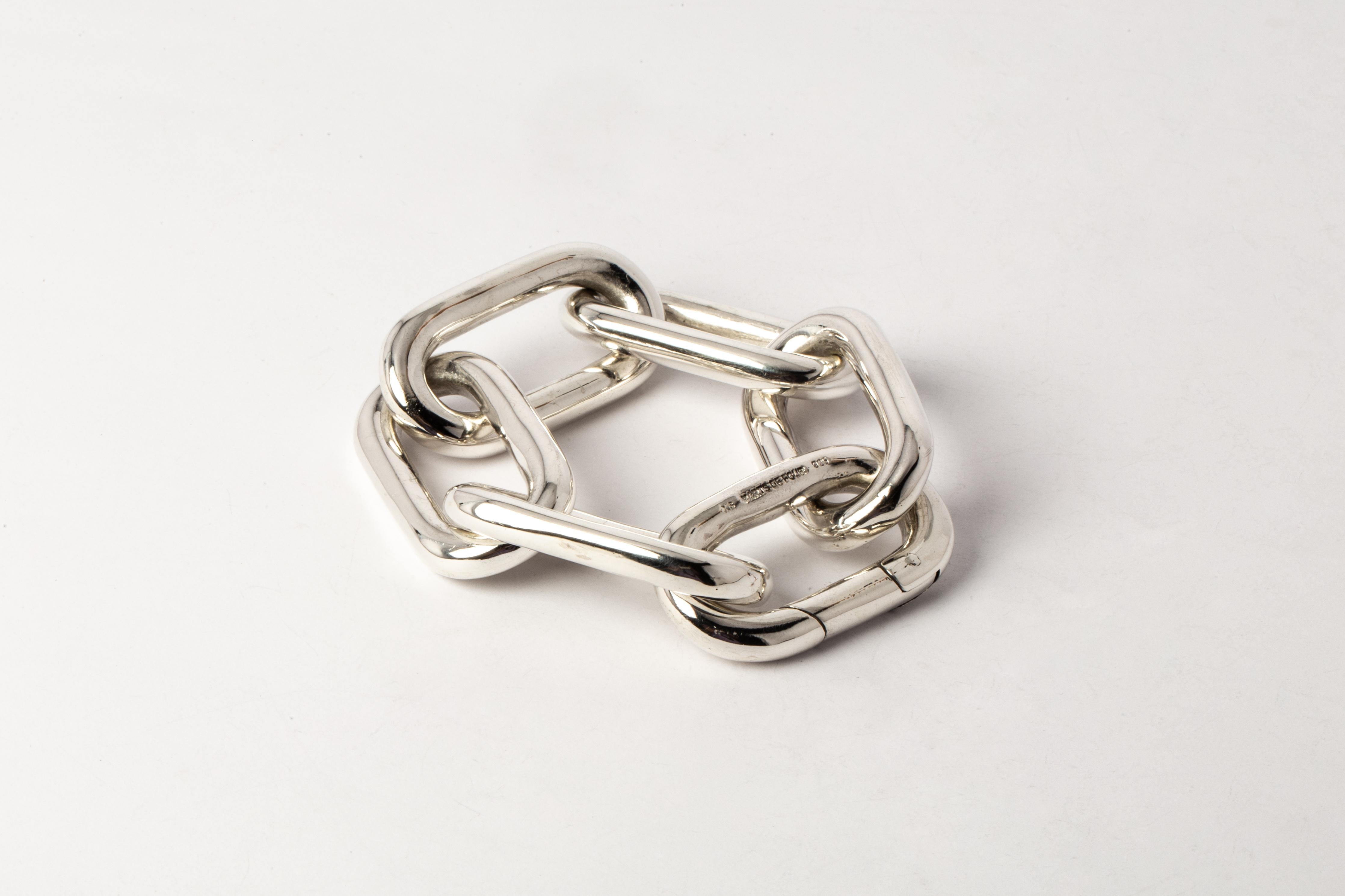 Bracelet chaîne Infinity (links en médium, PA) Neuf - En vente à Hong Kong, Hong Kong Island