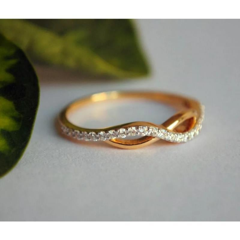 Round Cut Infinity Curved Diamond Ring in 14k Solid Natural Diamond Minimalist For Sale