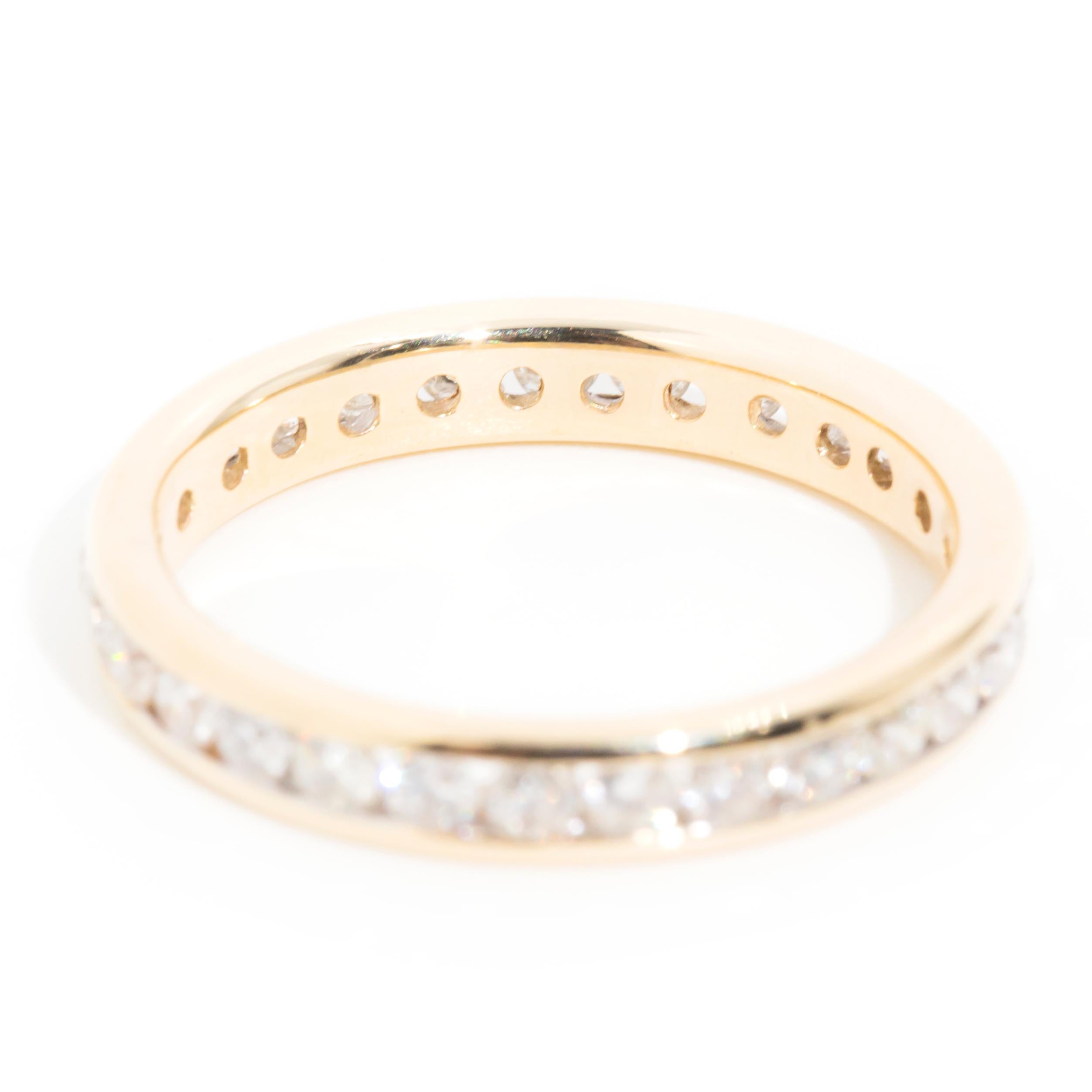 Round Cut Infinity Round Diamond Vintage Eternity Band Ring in 9 Carat Yellow Gold