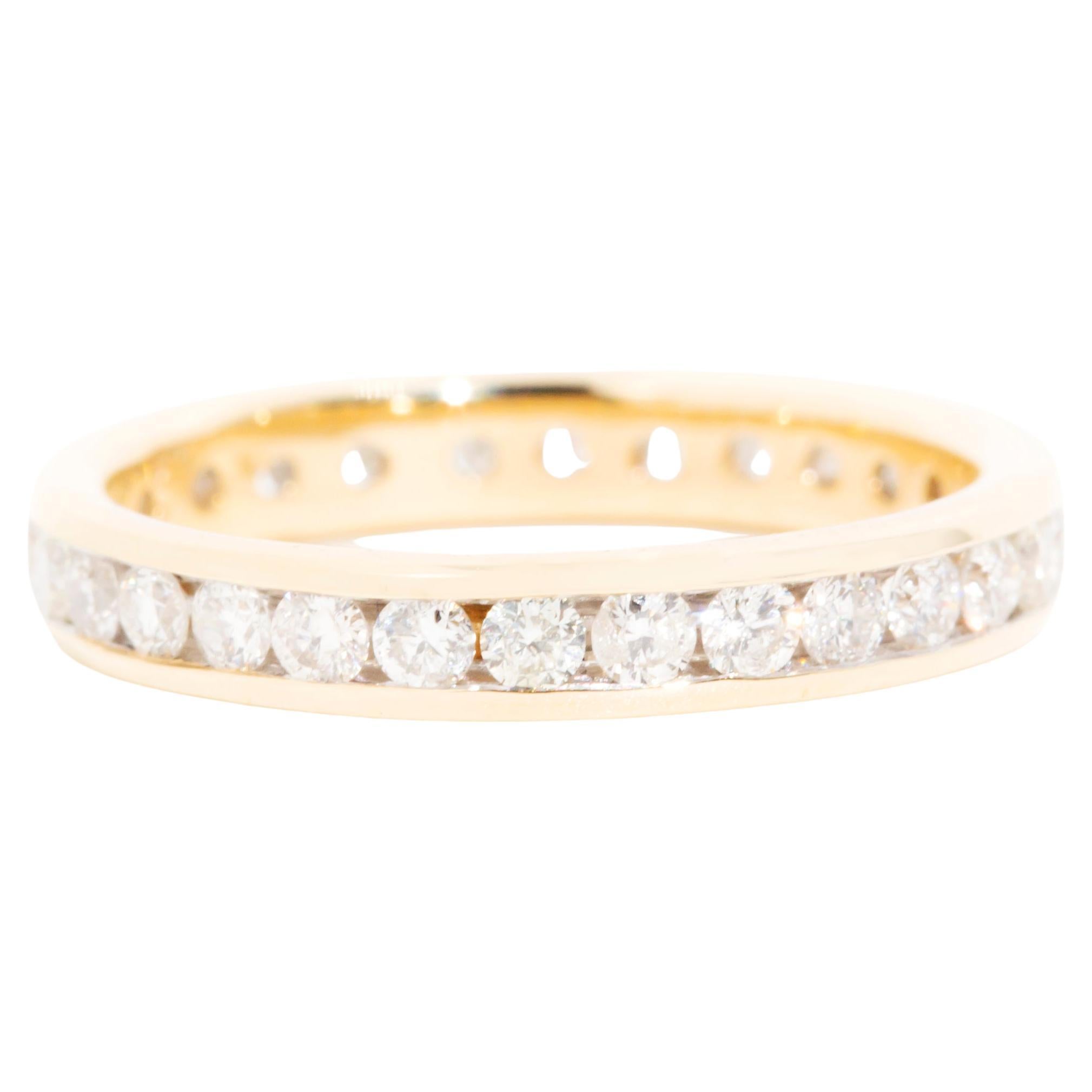 Infinity Round Diamond Vintage Eternity Band Ring in 9 Carat Yellow Gold