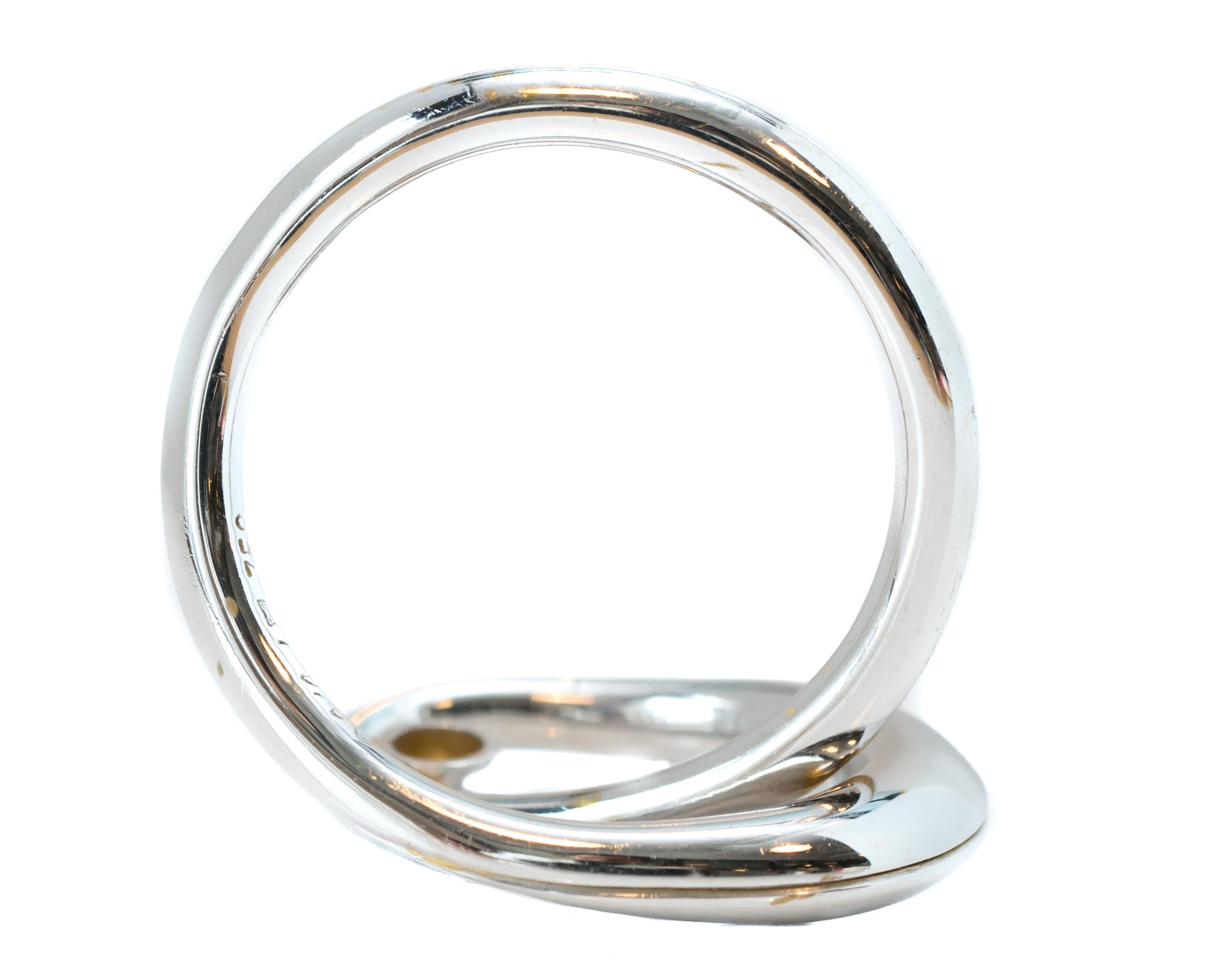 Women's Infinity Swirl 18 Karat White Gold Diamond Ring For Sale