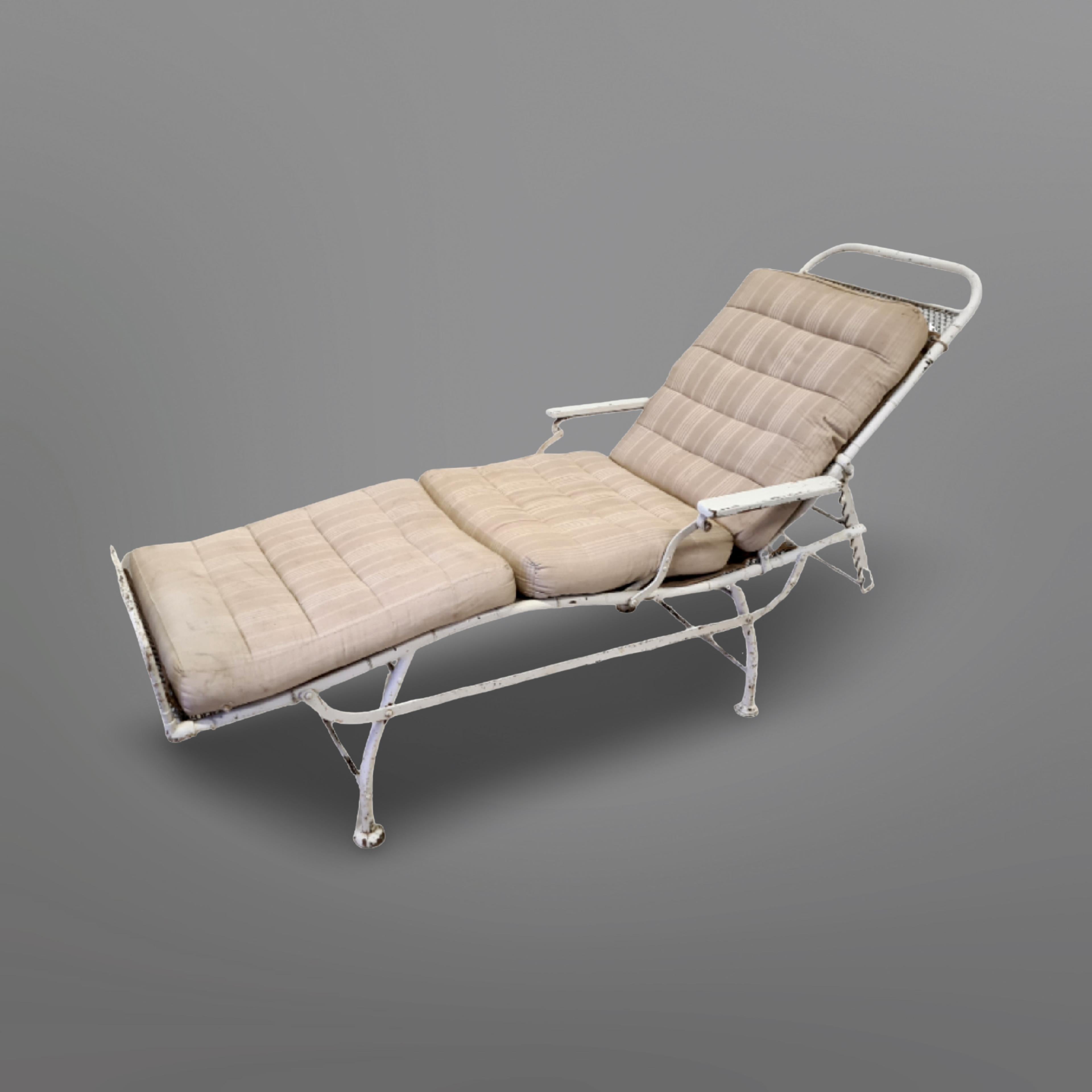 Art Deco Infirmerie daybed from the monastery of Holtum, France 1900s For Sale