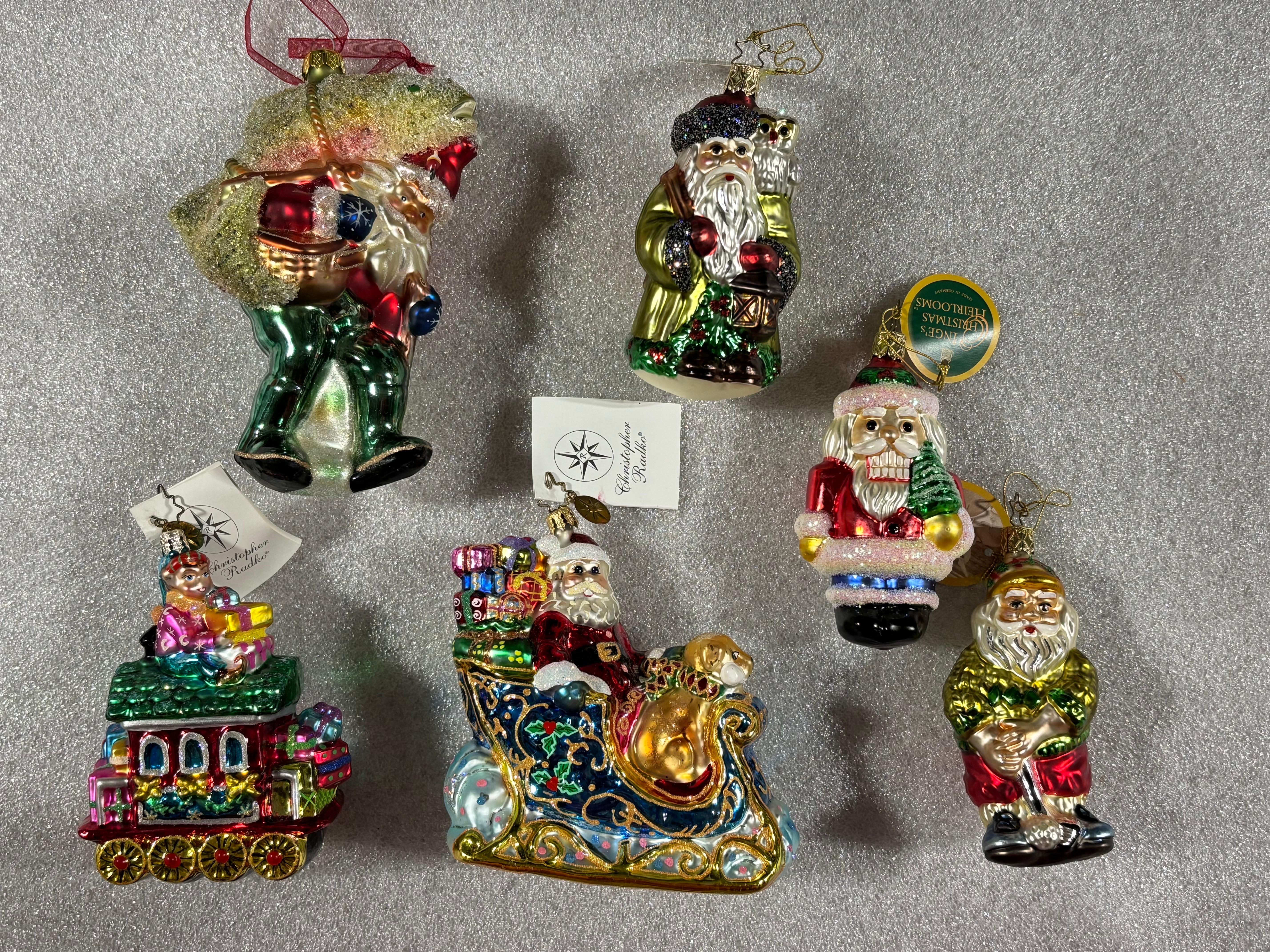 Un set di 20 ornamenti natalizi in vetro soffiato e dipinto a mano. 
Include una collezione di orsetti con un ornamento Inge-Glas 