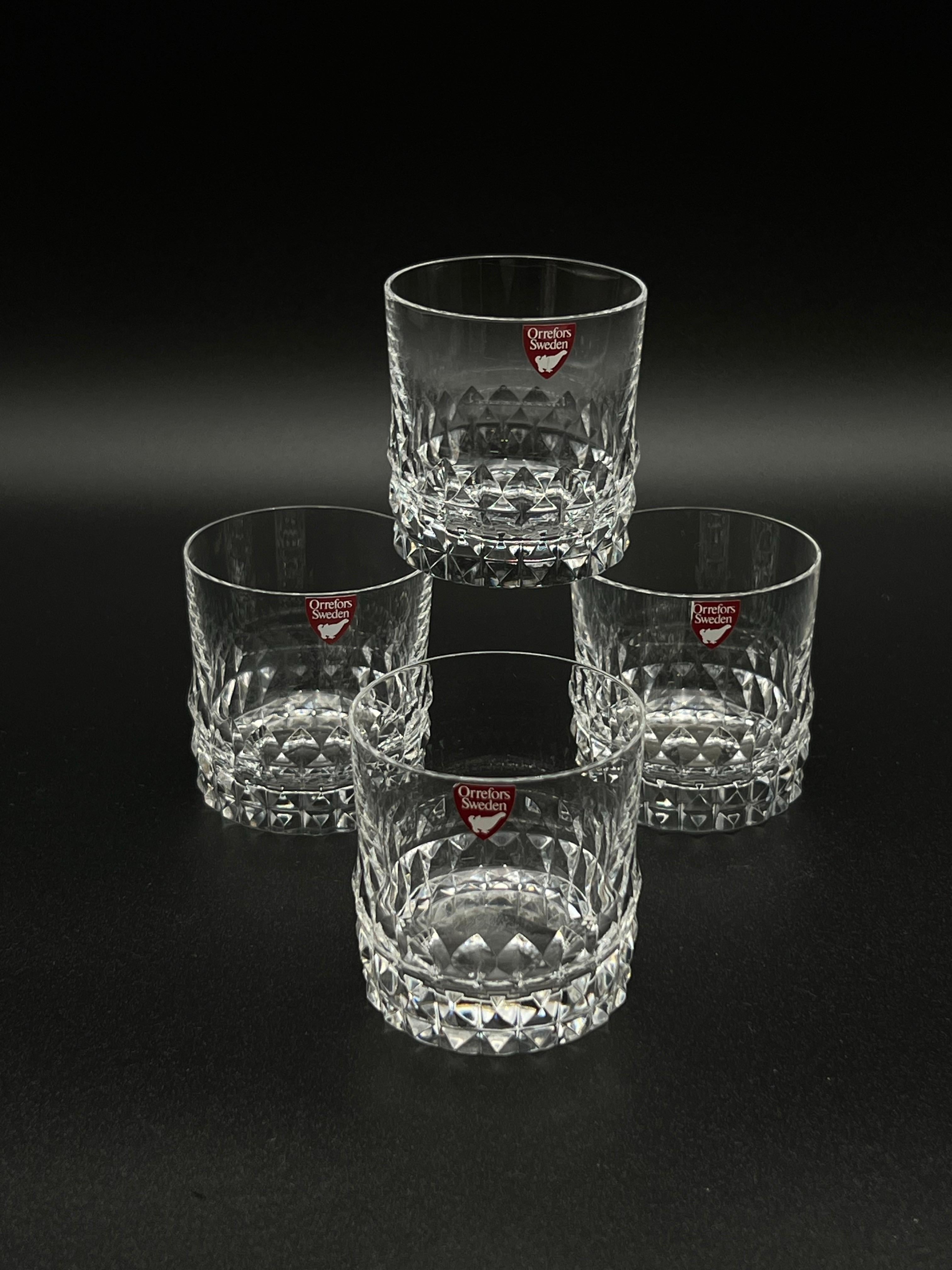 Ingeborg Lundin (1921-92) decantador de cristal firmado y 4 vasos de whisky en venta 3