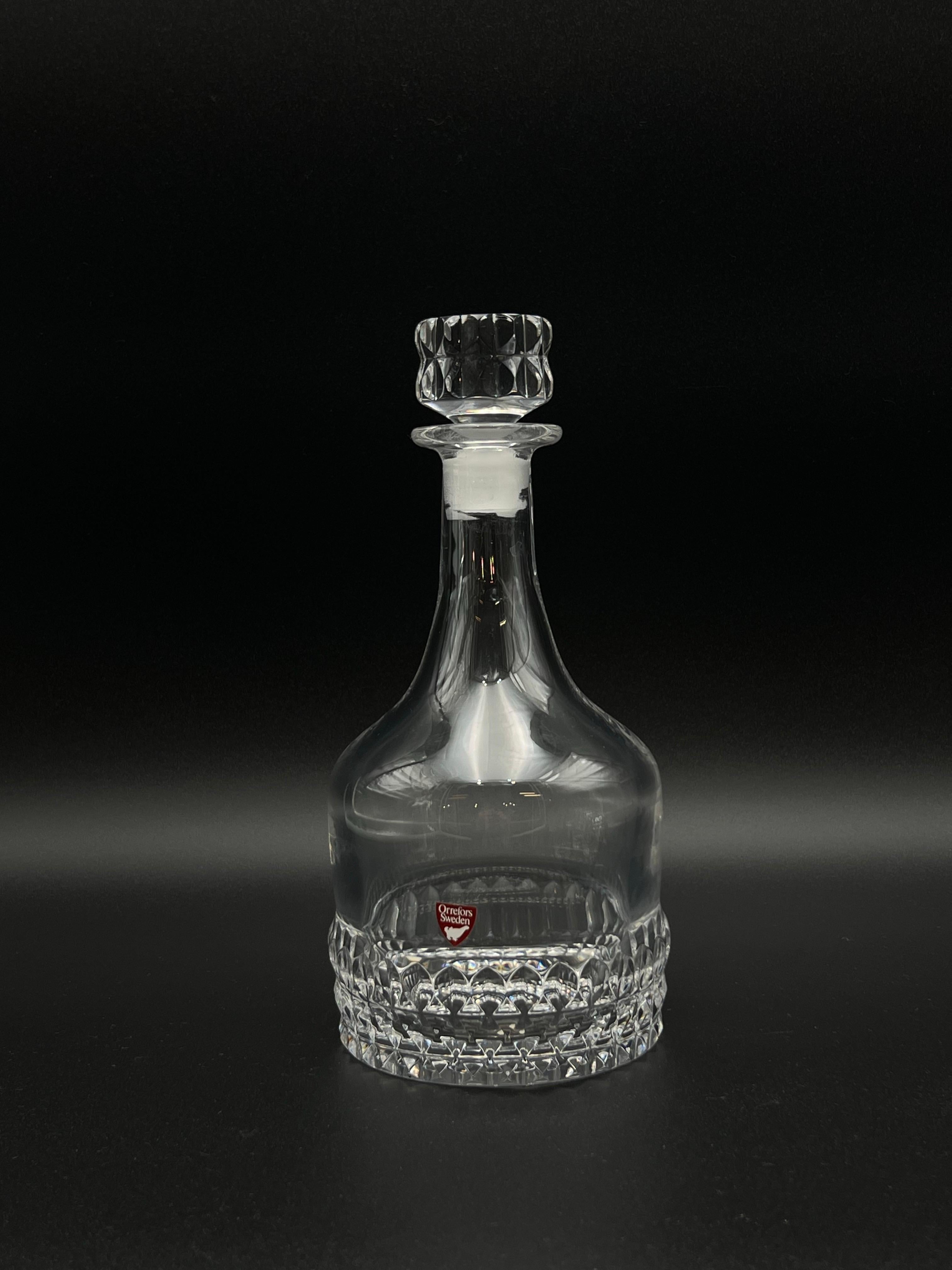 Ingeborg Lundin (1921-92) decantador de cristal firmado y 4 vasos de whisky en Excelente estado para la venta en Skien, NO