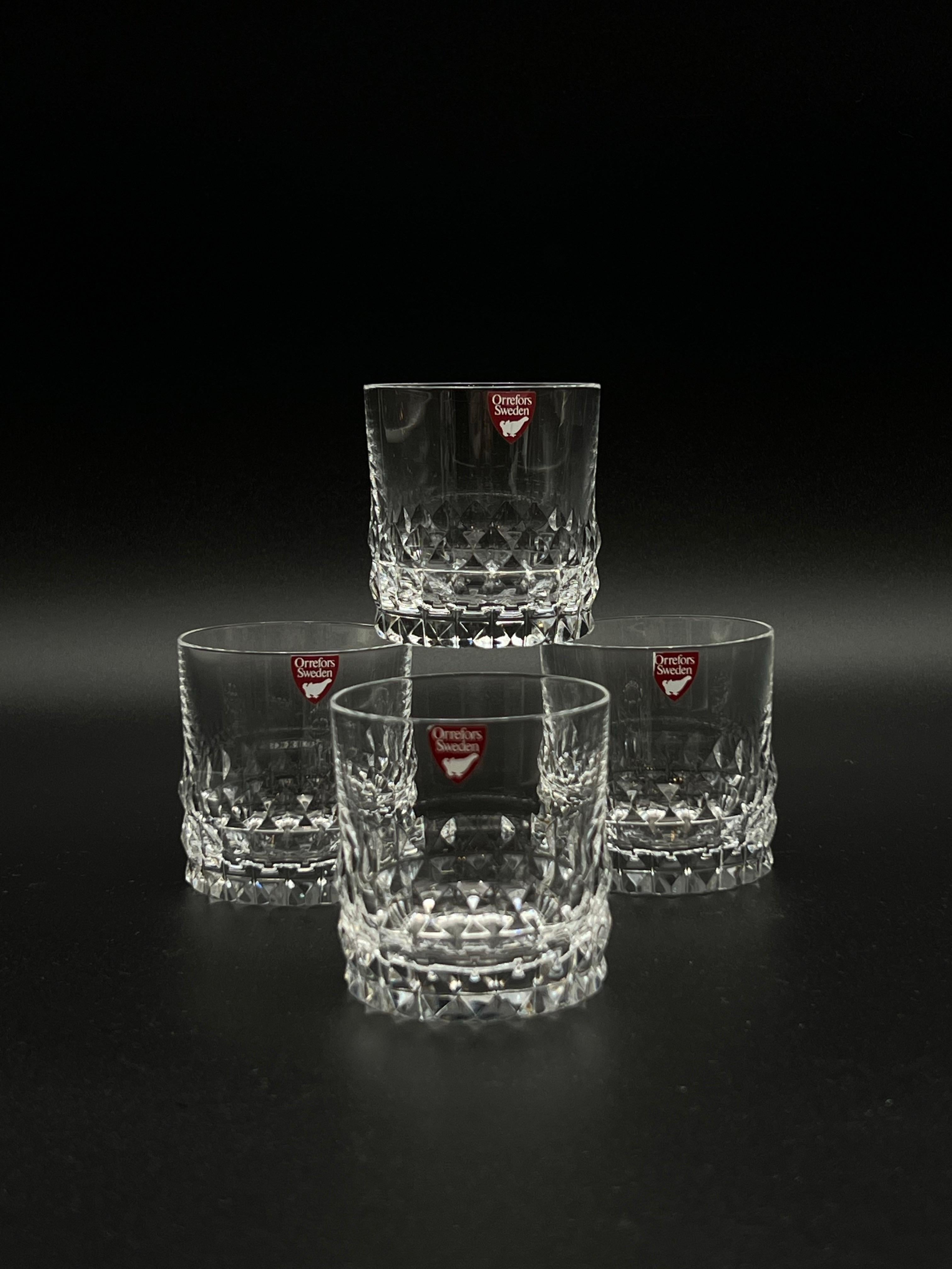 Ingeborg Lundin (1921-92) decantador de cristal firmado y 4 vasos de whisky en venta 1