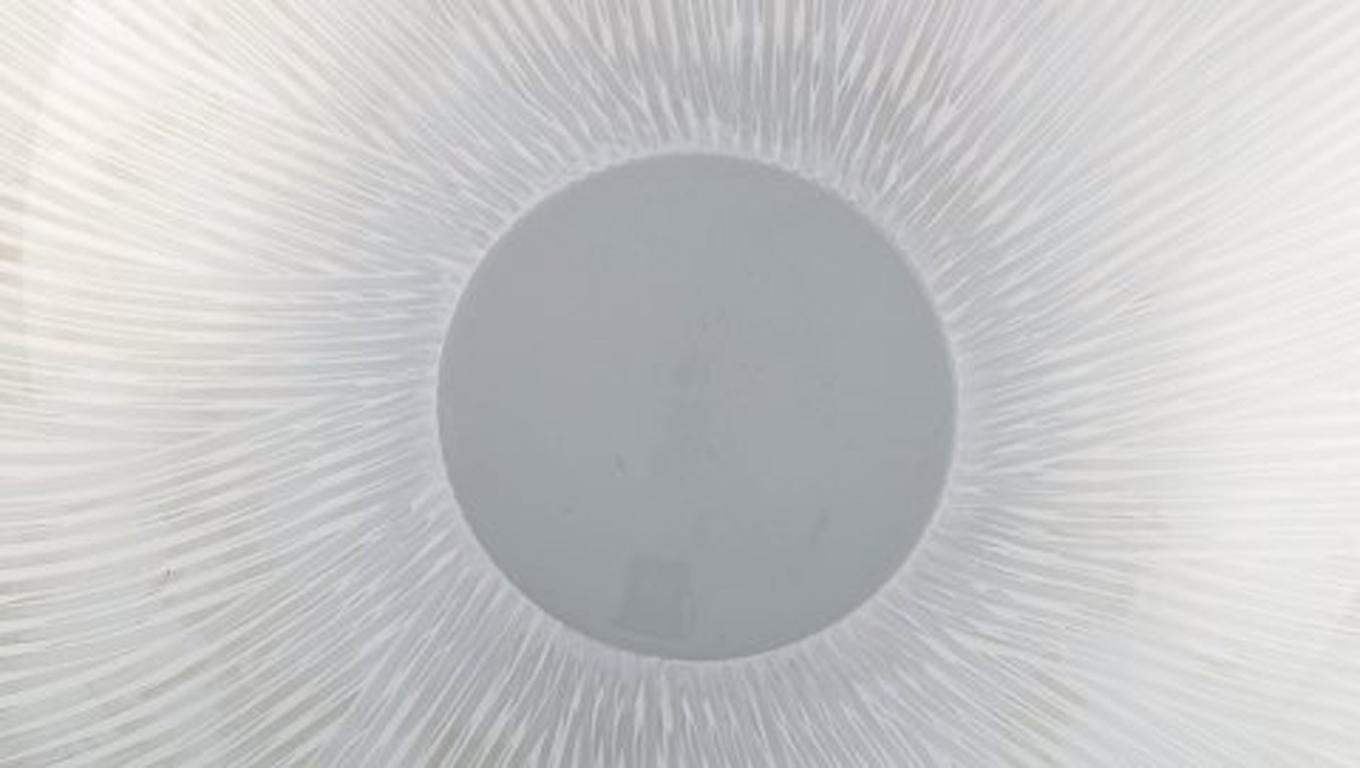 20ième siècle Ingegerd Råman pour Orrefors Suède, grand bol « Savann » en verre d'art blanc laiteux en vente
