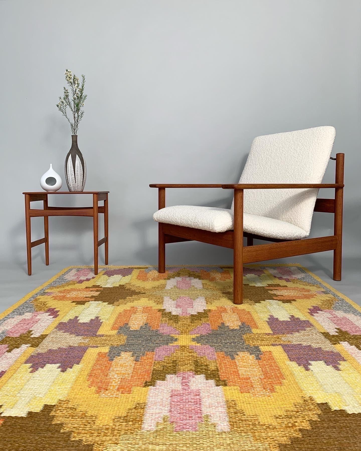 Scandinavian Modern Ingegerd Silow Rug Swedish Rölakan Carpet Wool Kaleidoscopic Tulip Pattern 1950s